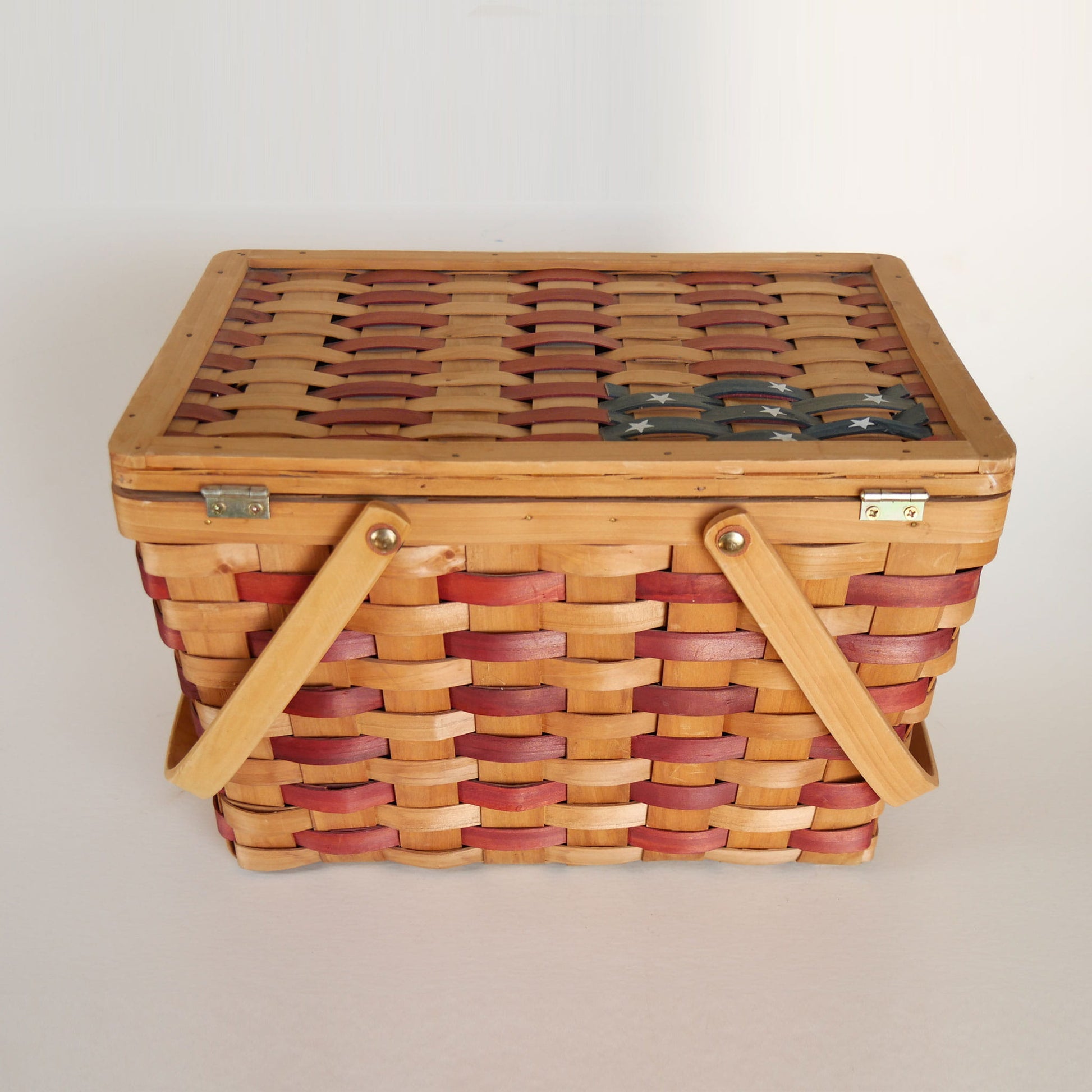 Large American Flag Picnic Basket, American Flag Basket, Vintage Fourth of July Basket, Vintage American Flag Picnic Basket