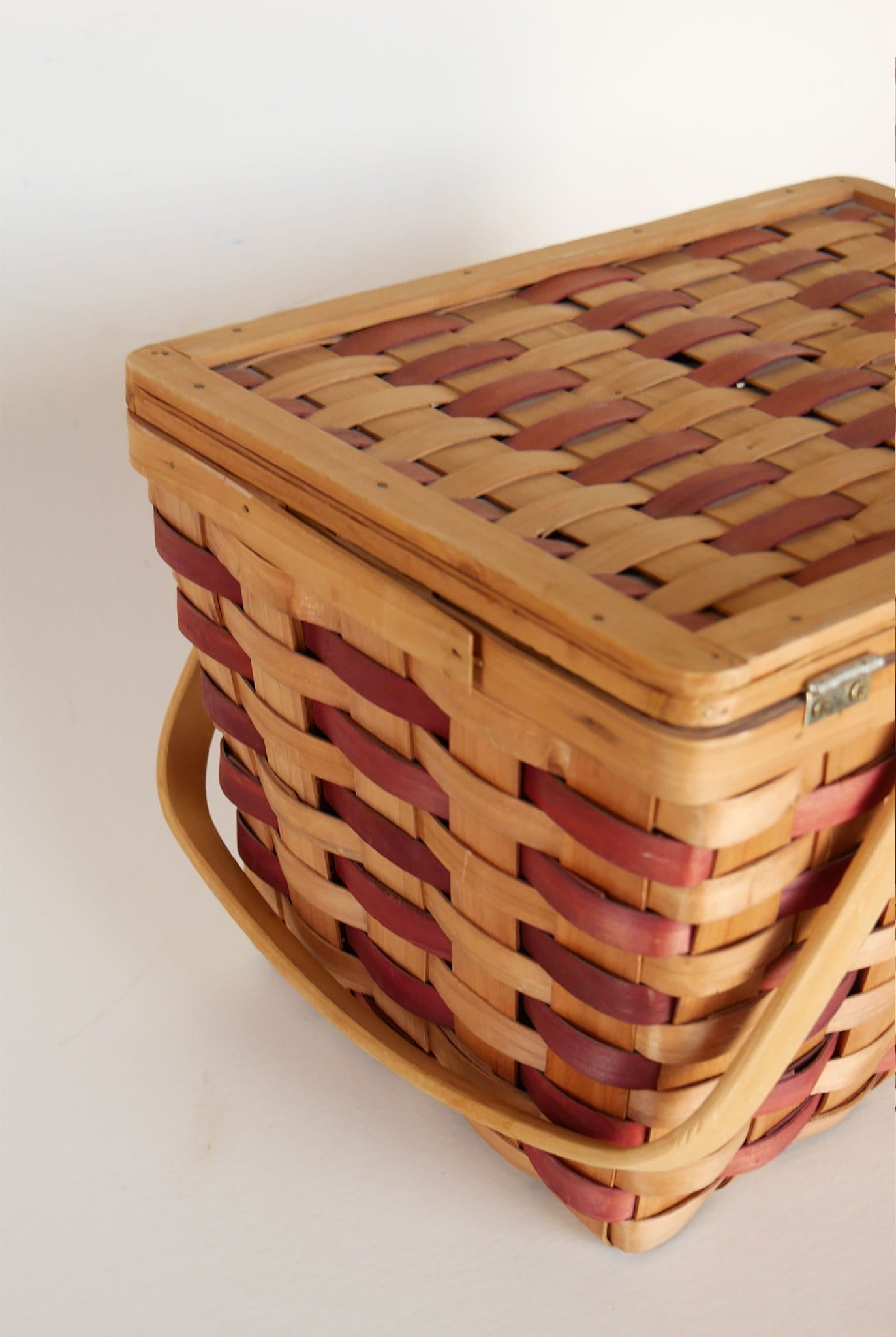 Large American Flag Picnic Basket, American Flag Basket, Vintage Fourth of July Basket, Vintage American Flag Picnic Basket
