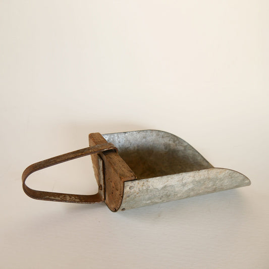 Antique Metal and Wood Feed Scoop, Primitive Decor, Primtiive Scoop, Large Vintage Metal Scoop, Primitive Kitchen Decor, Antique Scoop