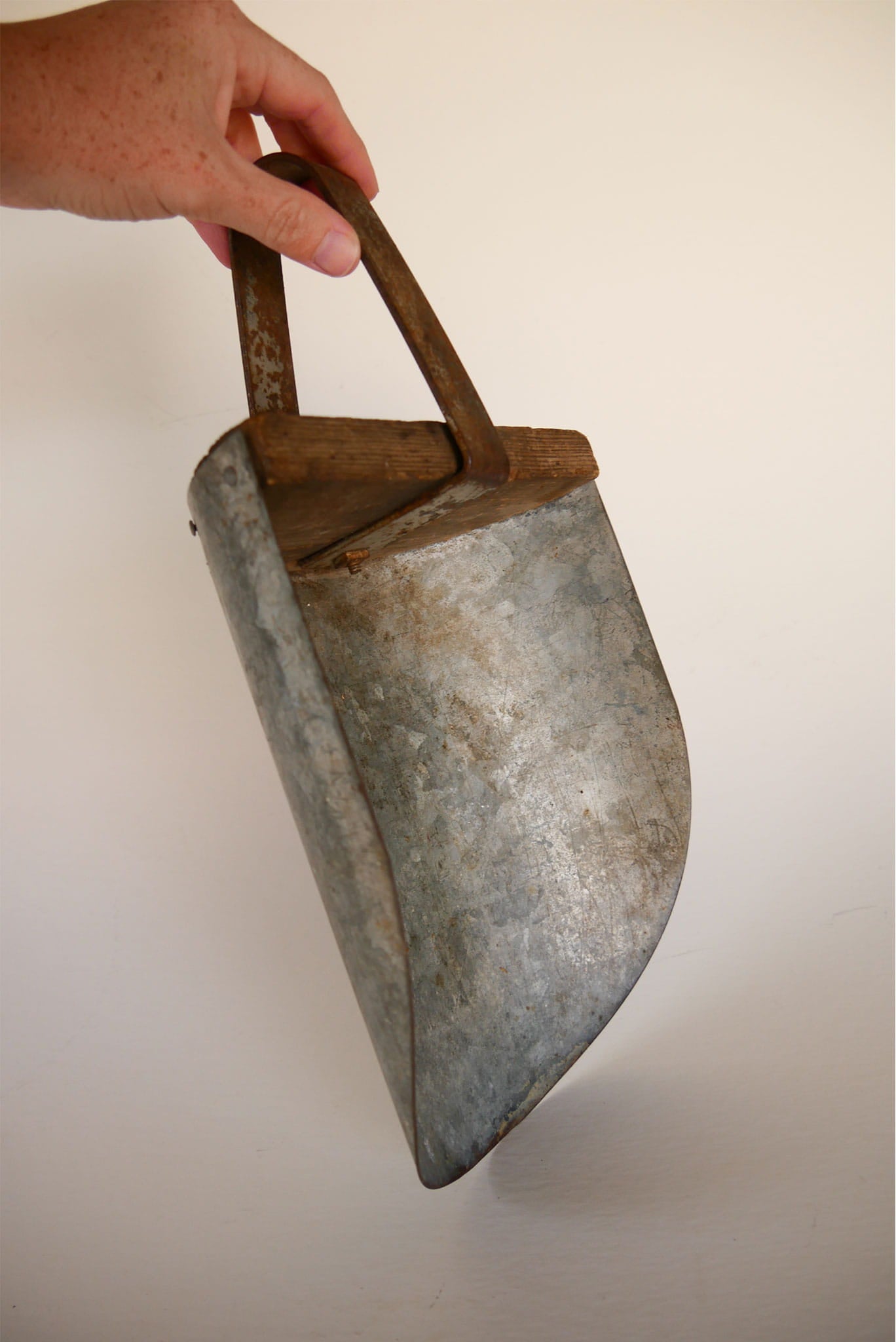Antique Metal and Wood Feed Scoop, Primitive Decor, Primtiive Scoop, Large Vintage Metal Scoop, Primitive Kitchen Decor, Antique Scoop
