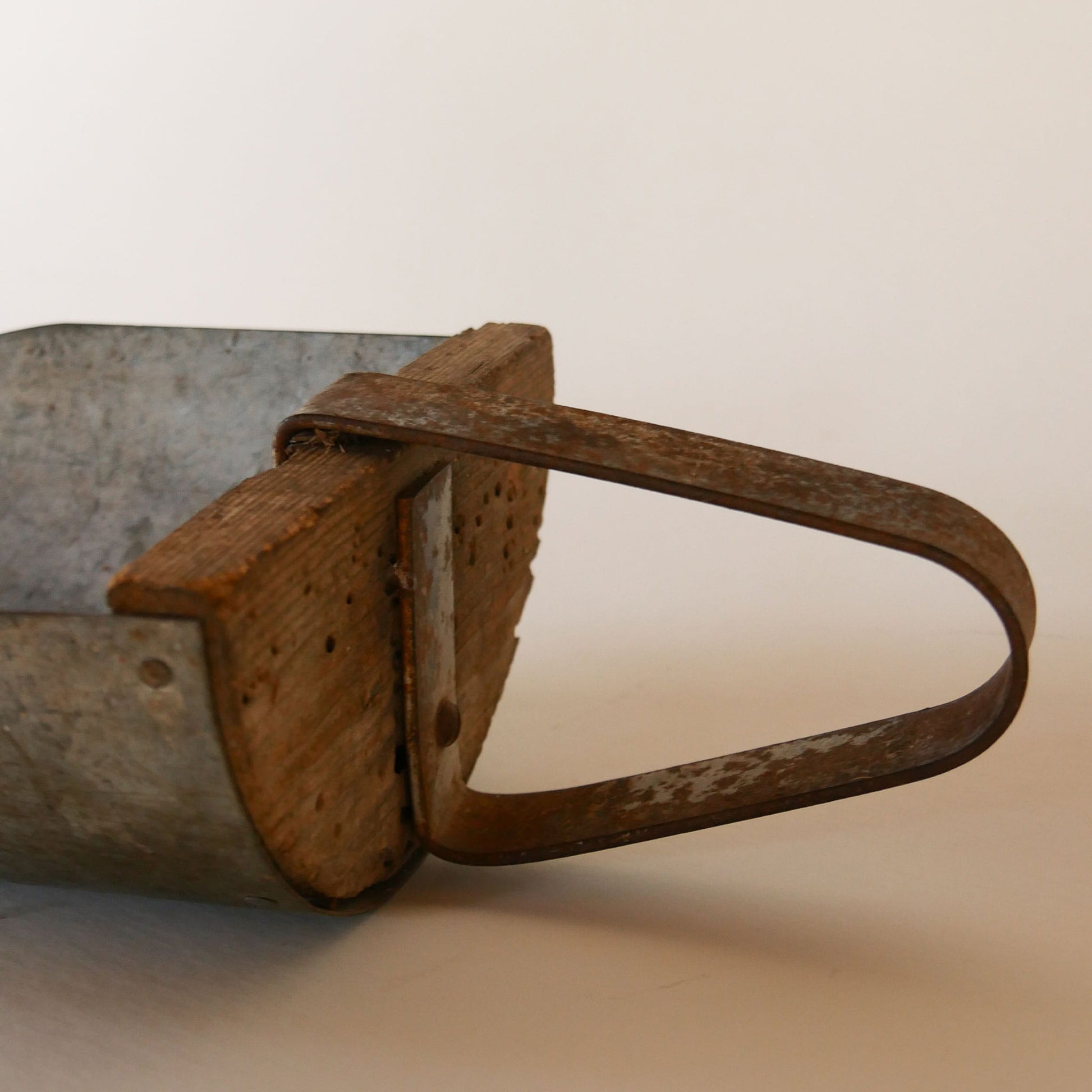 Antique Metal and Wood Feed Scoop, Primitive Decor, Primtiive Scoop, Large Vintage Metal Scoop, Primitive Kitchen Decor, Antique Scoop
