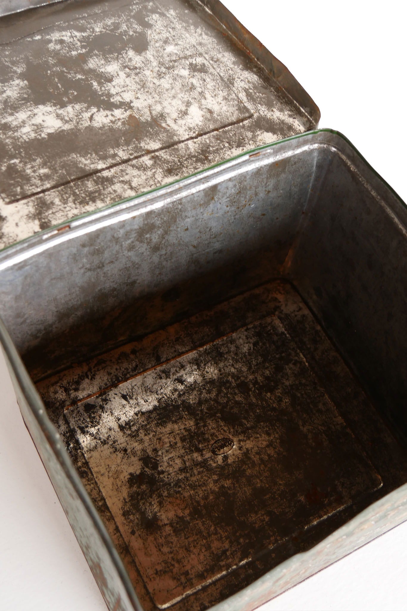 Large Vintage Gold Metal Garden Teas Green Tin, Vintage TEa Tins, Vintage Green Tins, LArge Rustic Green Tin Boxes, Vintage Tins, Primitive Green Tea Tins, Vintage Home Decor