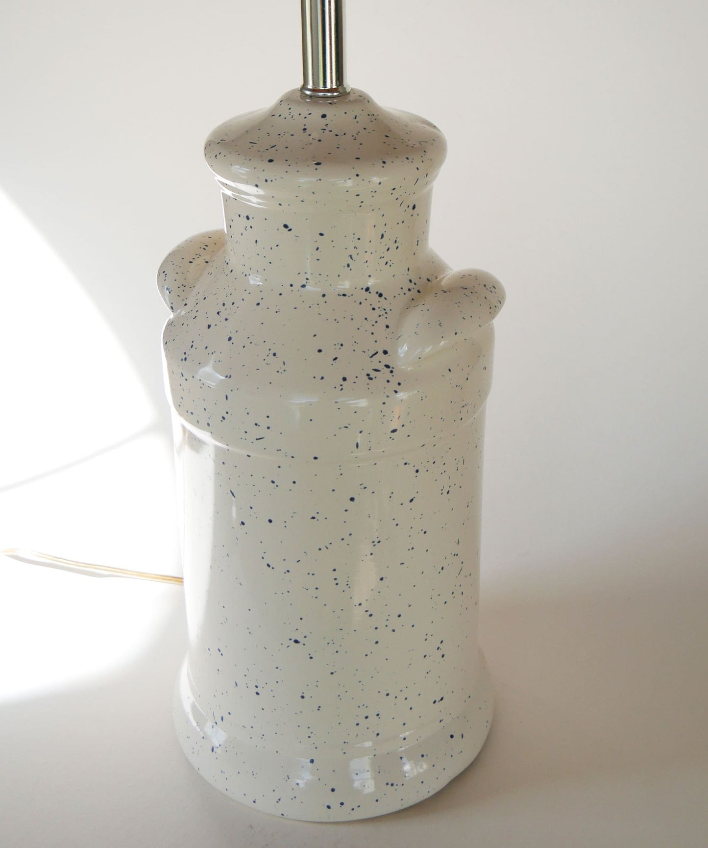 White and Blue Speckled Milk Can Lamp, Milk Can Lamp, Farmhouse Lamp, Vintage Farmhouse Lighting, Vintage Milk Can Lamp