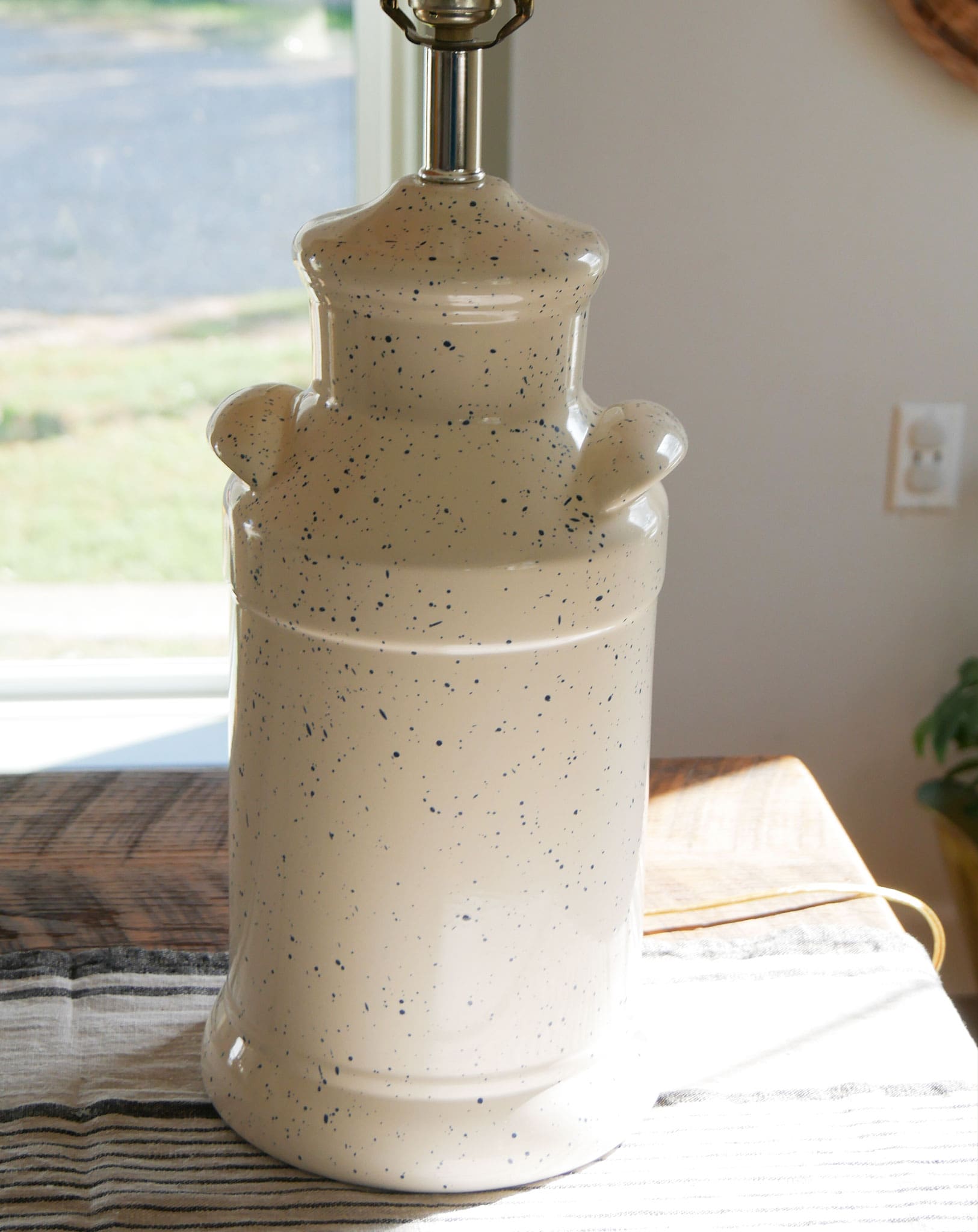 White and Blue Speckled Milk Can Lamp, Milk Can Lamp, Farmhouse Lamp, Vintage Farmhouse Lighting, Vintage Milk Can Lamp