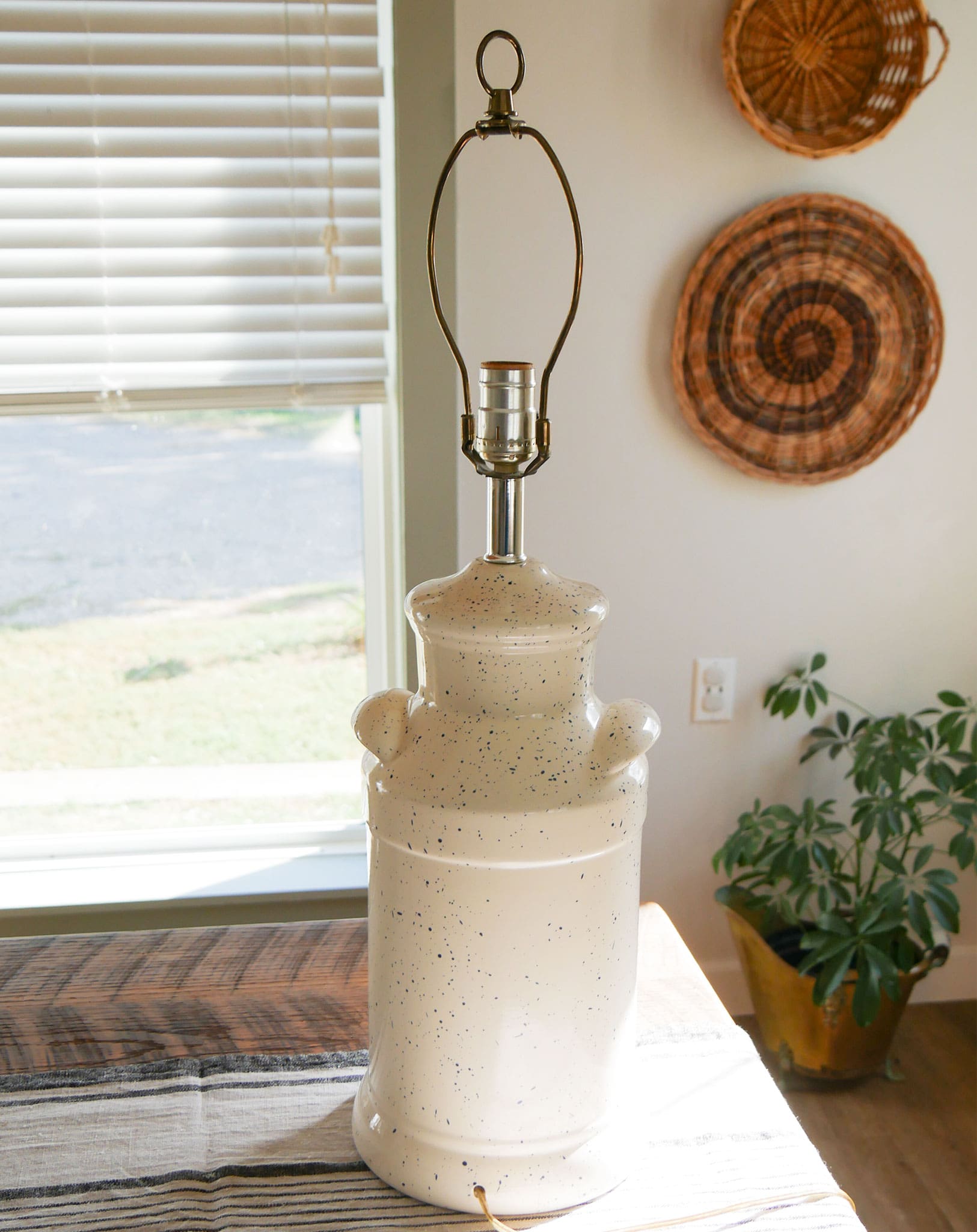 White and Blue Speckled Milk Can Lamp, Milk Can Lamp, Farmhouse Lamp, Vintage Farmhouse Lighting, Vintage Milk Can Lamp