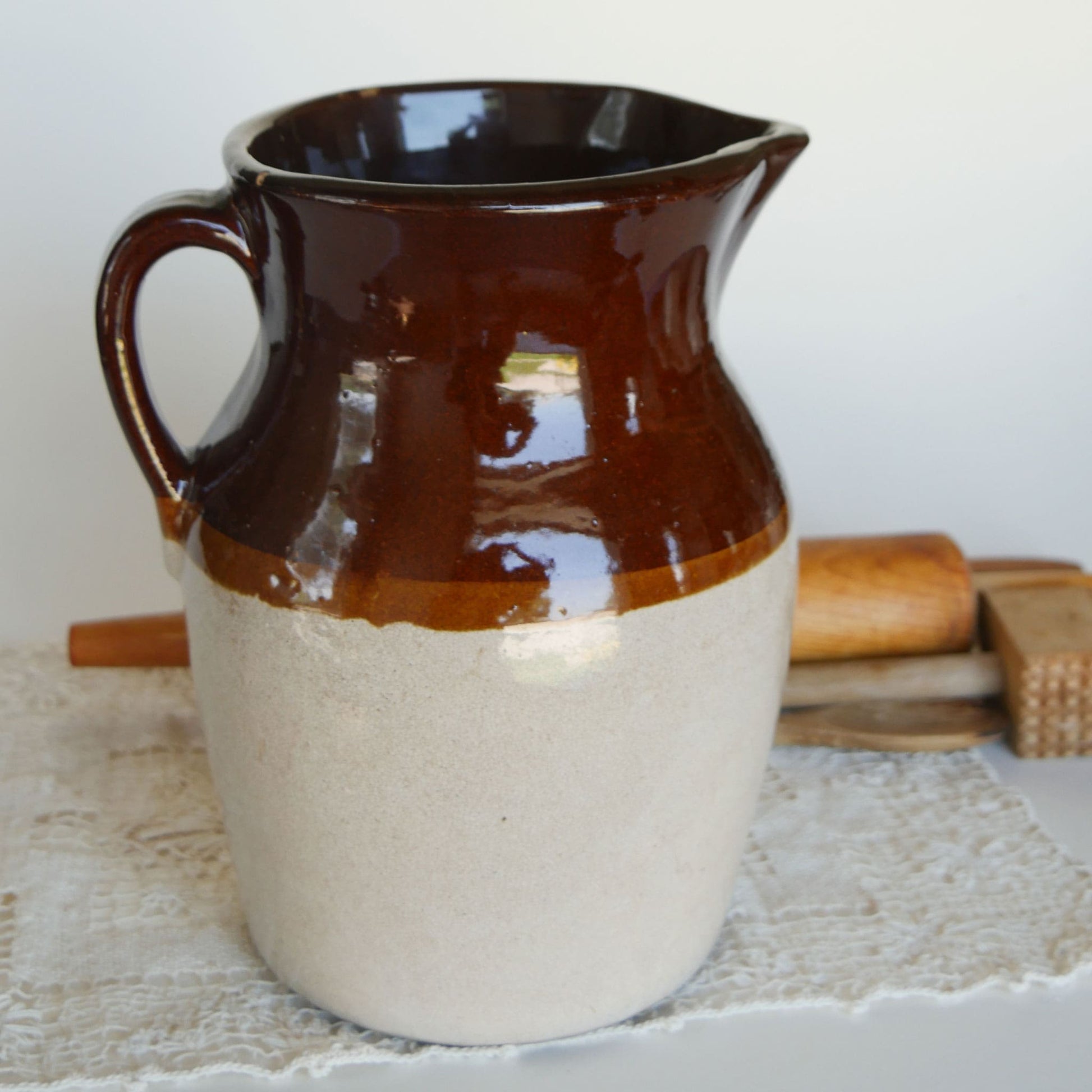 Large Vintage Two-Tone Pottery Stoneware Pitcher, Roseville Pitcher Made in USA Vintage Farmhouse Pottery Pitcher, Vintage Farmhouse Stoneware 