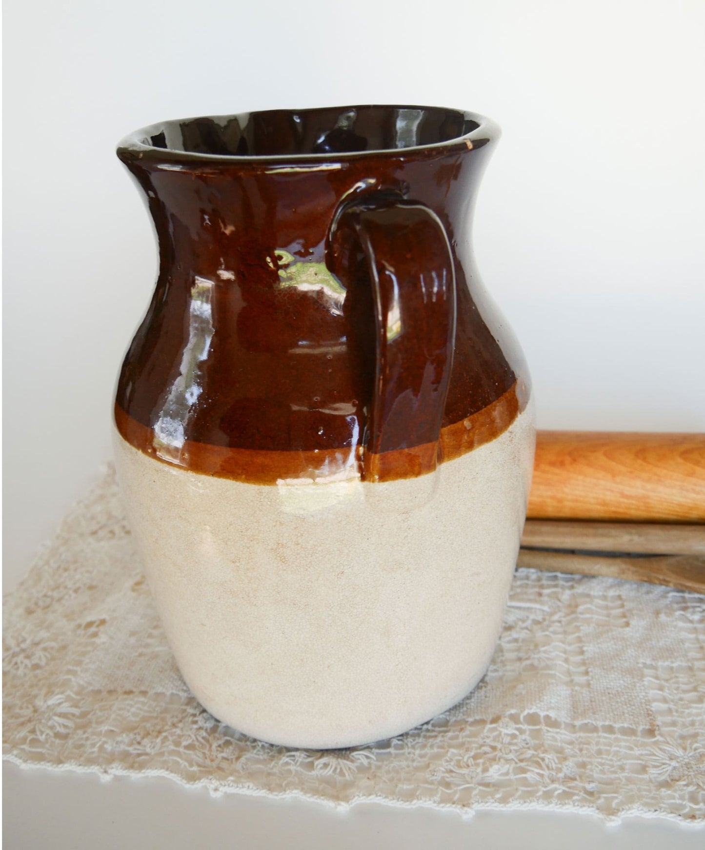 Large Vintage Two-Tone Pottery Stoneware Pitcher, Roseville Pitcher Made in USA Vintage Farmhouse Pottery Pitcher, Vintage Farmhouse Stoneware 