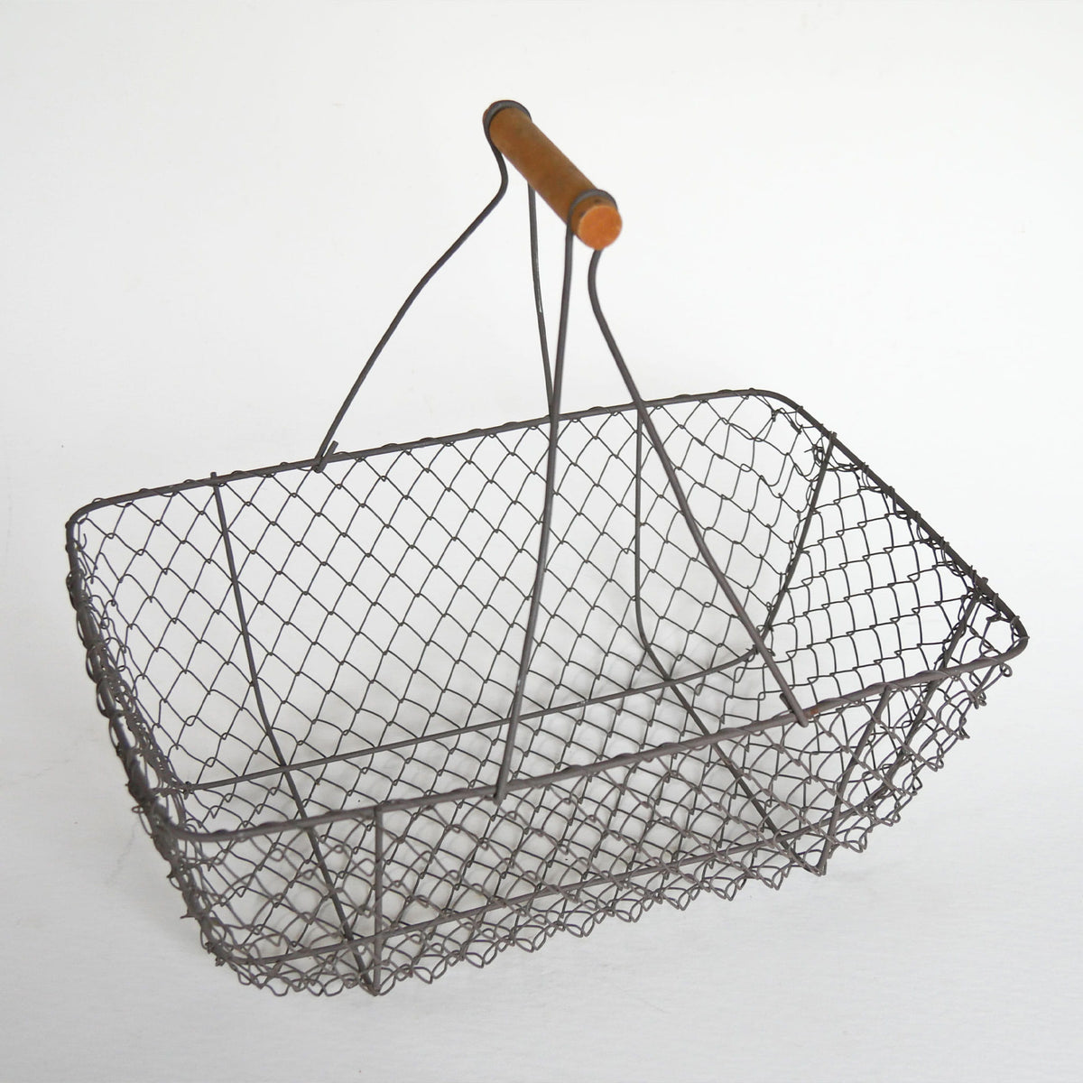 Vintage Chicken Wire Handle Gathering Basket, Vintage Wire Egg Basket, Vintage Wire Basket, Vintage Wire Gathering Basket, Vintage Egg Basket, Vintage Wire Egg Basket, Vintage Egg Basket