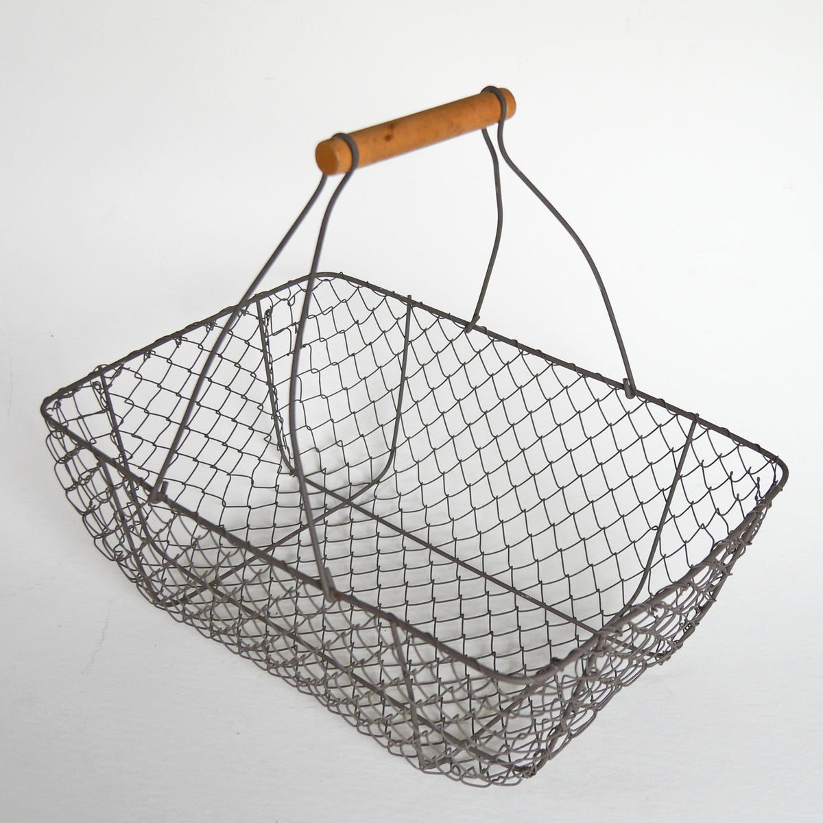 Vintage Chicken Wire Handle Gathering Basket, Vintage Wire Egg Basket, Vintage Wire Basket, Vintage Wire Gathering Basket, Vintage Egg Basket, Vintage Wire Egg Basket, Vintage Egg Basket