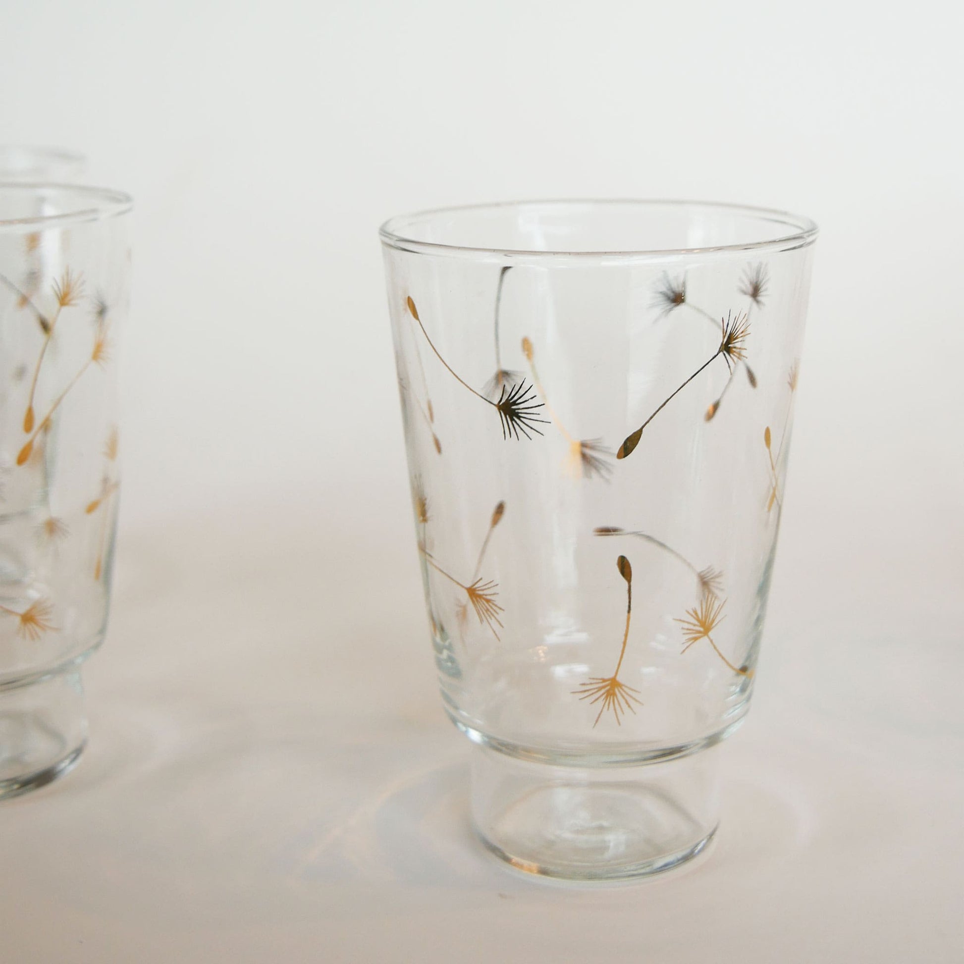 1960s MCM Libbey Windblown Gold Dandelion Seed Pedestal Glassware Set, 8 10oz Glasses 1 4oz Tumbler Vintage MCM Glassware Vintage Midecentury Modern Glassware