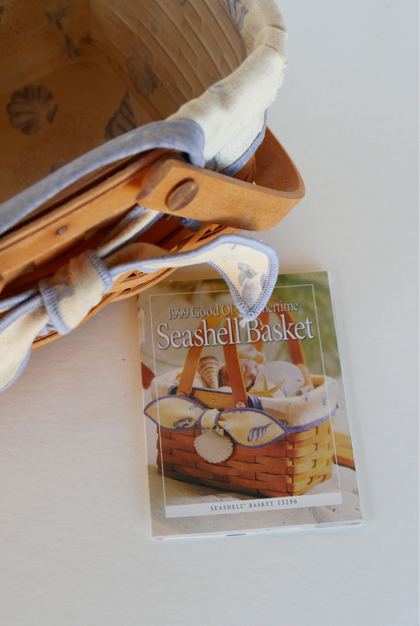 Longaberger Seashell Basket with Fabric Liner, Vintage Longaberger Beach Basket, Vintage Longaberger Nautical Basket, Vintage Nautical Wicker Decor, Vintage Longaberger Market Basket, Vintage Longaberger Picnic Basket, Vintage Picnic Basket, Vintage Wicker Decor