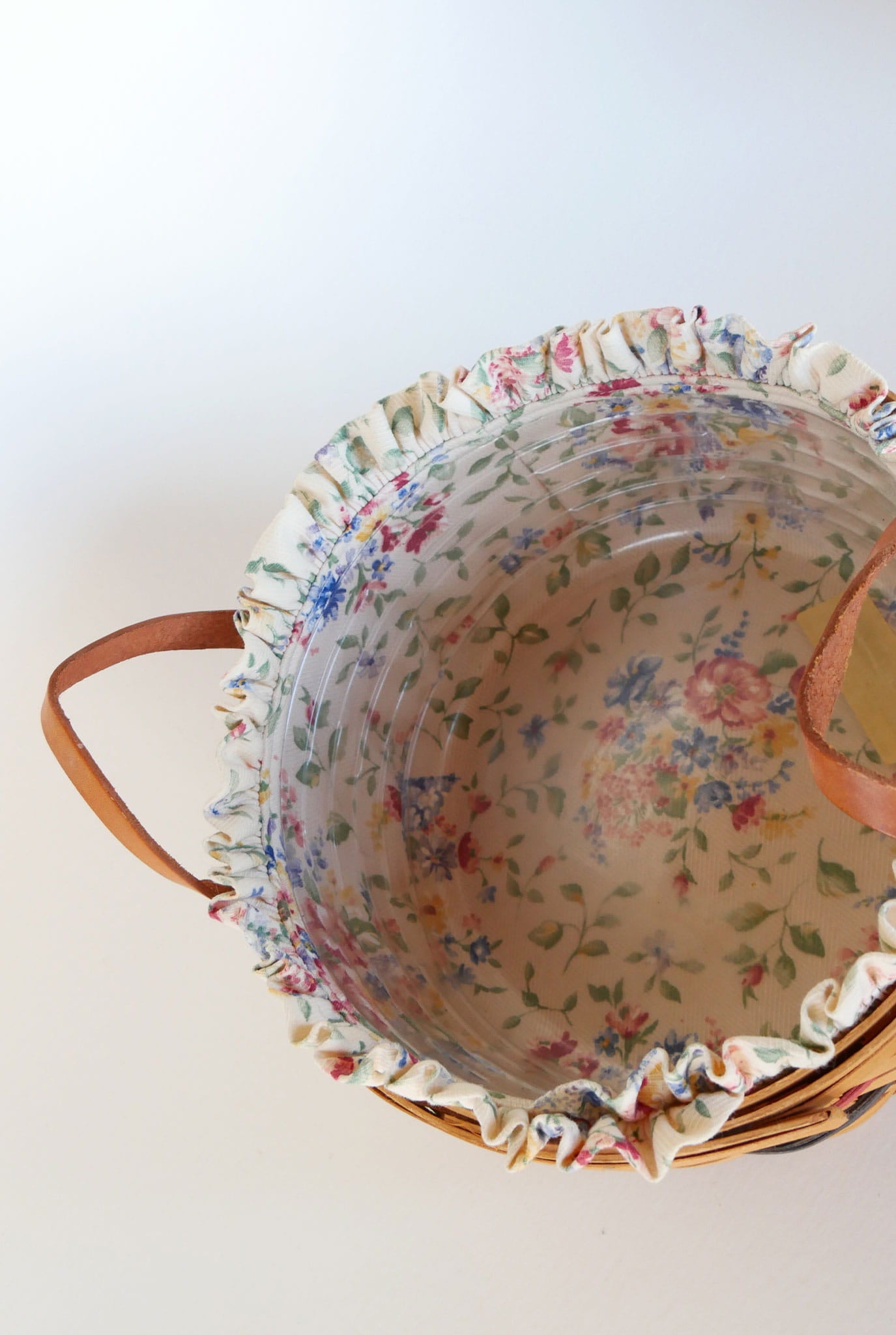 10in Longaberger Darning Basket, Light Floral Liner, Vintage Longaberber Darning Basket, Vintage Longaberger Round Floral LIned Basket, Vintage Longaberger