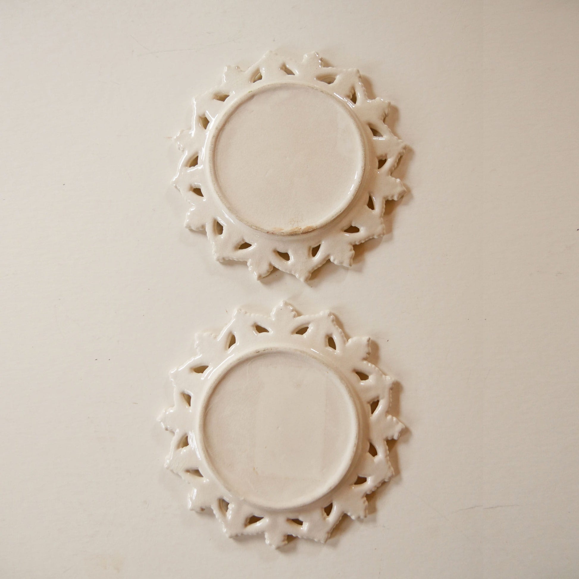 Pair of Vintage Lattice Edge Hand-Painted Floral Plates, Vintage Floral Plate WAll, Vintage Cottagecore Plate Wall, Vintage Cottage Plate Wall, Vintage Decorative Floral Plates, Vintage Lace Edge Plates