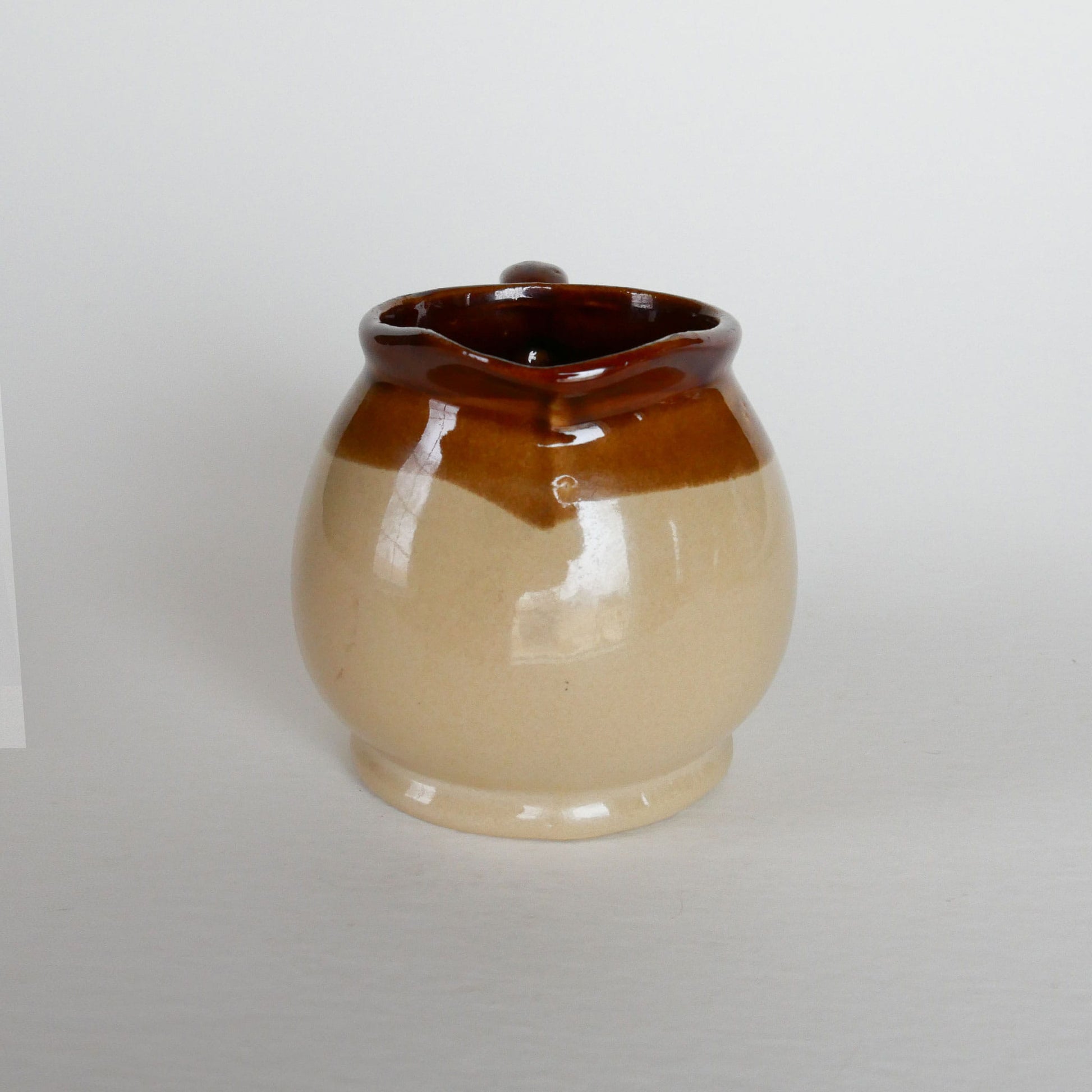 Pair of Vintage Two-Tone Stoneware Creamer Pitchers, Vintage Stoneware Creamers, Vintage Two Tone Creamer Set, Vintage Two Tone Cermanic Creamers, Vintage Farmhouse Stoneware, Vintage Home DEcor