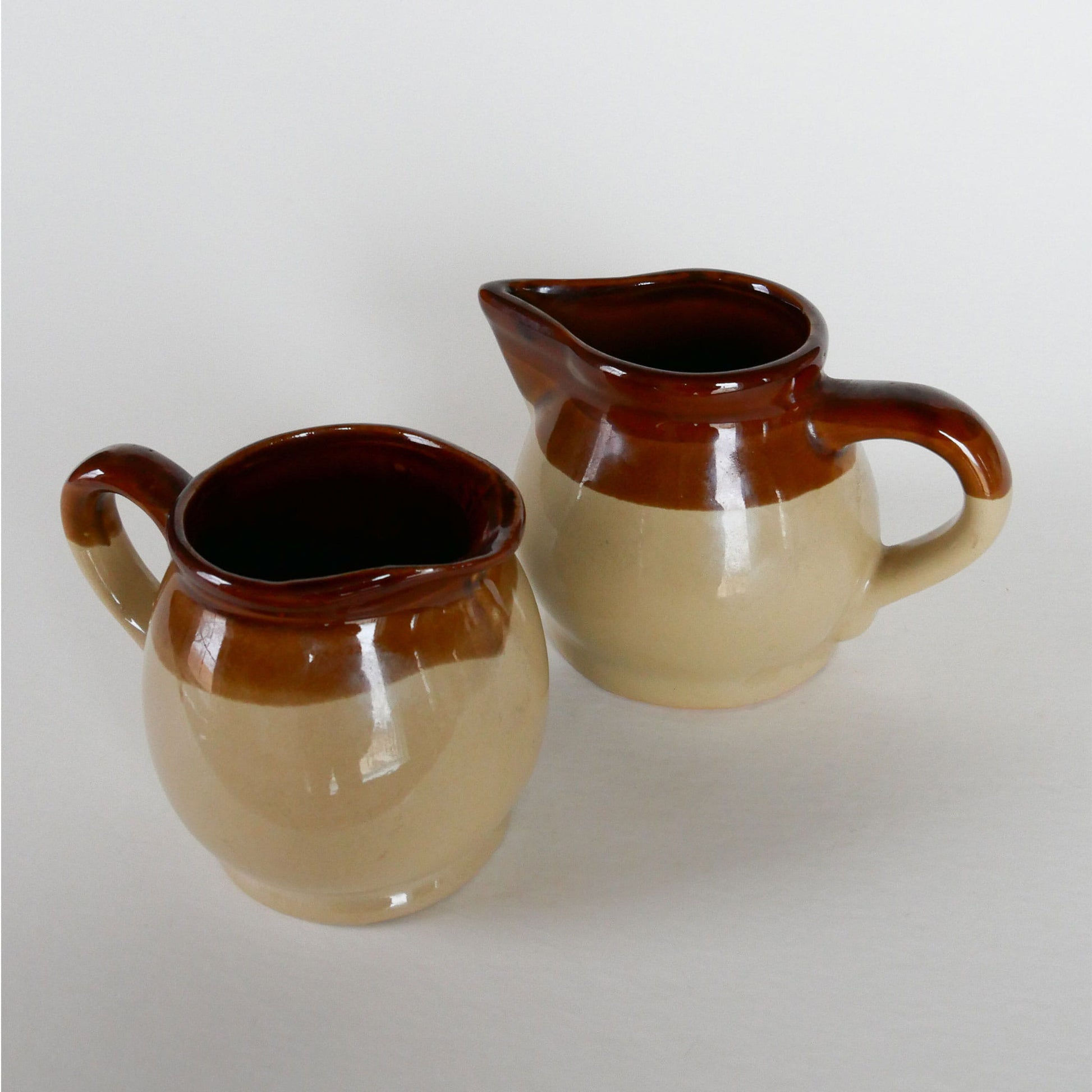 Pair of Vintage Two-Tone Stoneware Creamer Pitchers, Vintage Stoneware Creamers, Vintage Two Tone Creamer Set, Vintage Two Tone Cermanic Creamers, Vintage Farmhouse Stoneware, Vintage Home DEcor