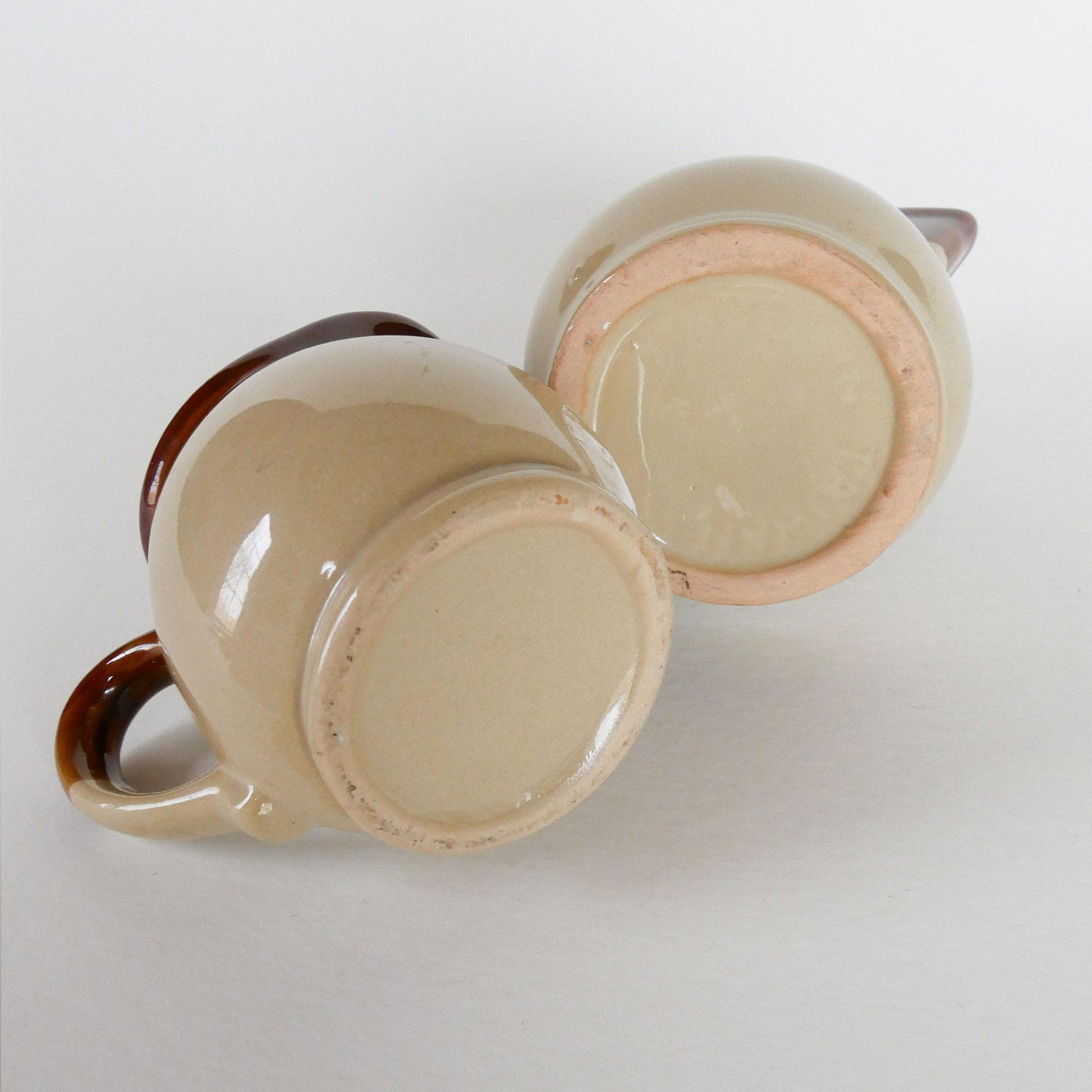 Pair of Vintage Two-Tone Stoneware Creamer Pitchers, Vintage Stoneware Creamers, Vintage Two Tone Creamer Set, Vintage Two Tone Cermanic Creamers, Vintage Farmhouse Stoneware, Vintage Home DEcor