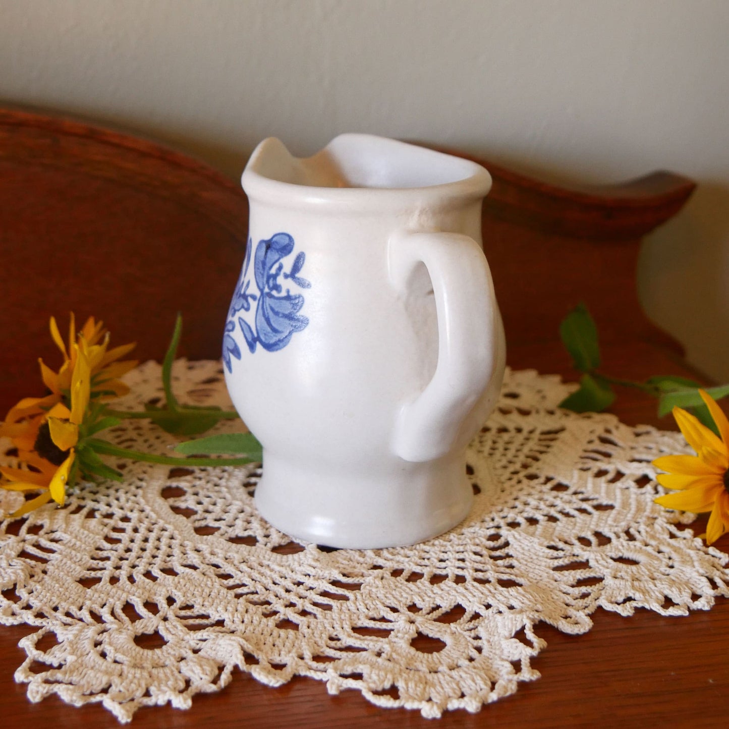 Pfaltzgraff Yorktown Creamer Pitcher, Vintage Farmhouse Stoneware with Cobalt Blue Design, Vintage Pfaltzgraff Yorktown Stoneware