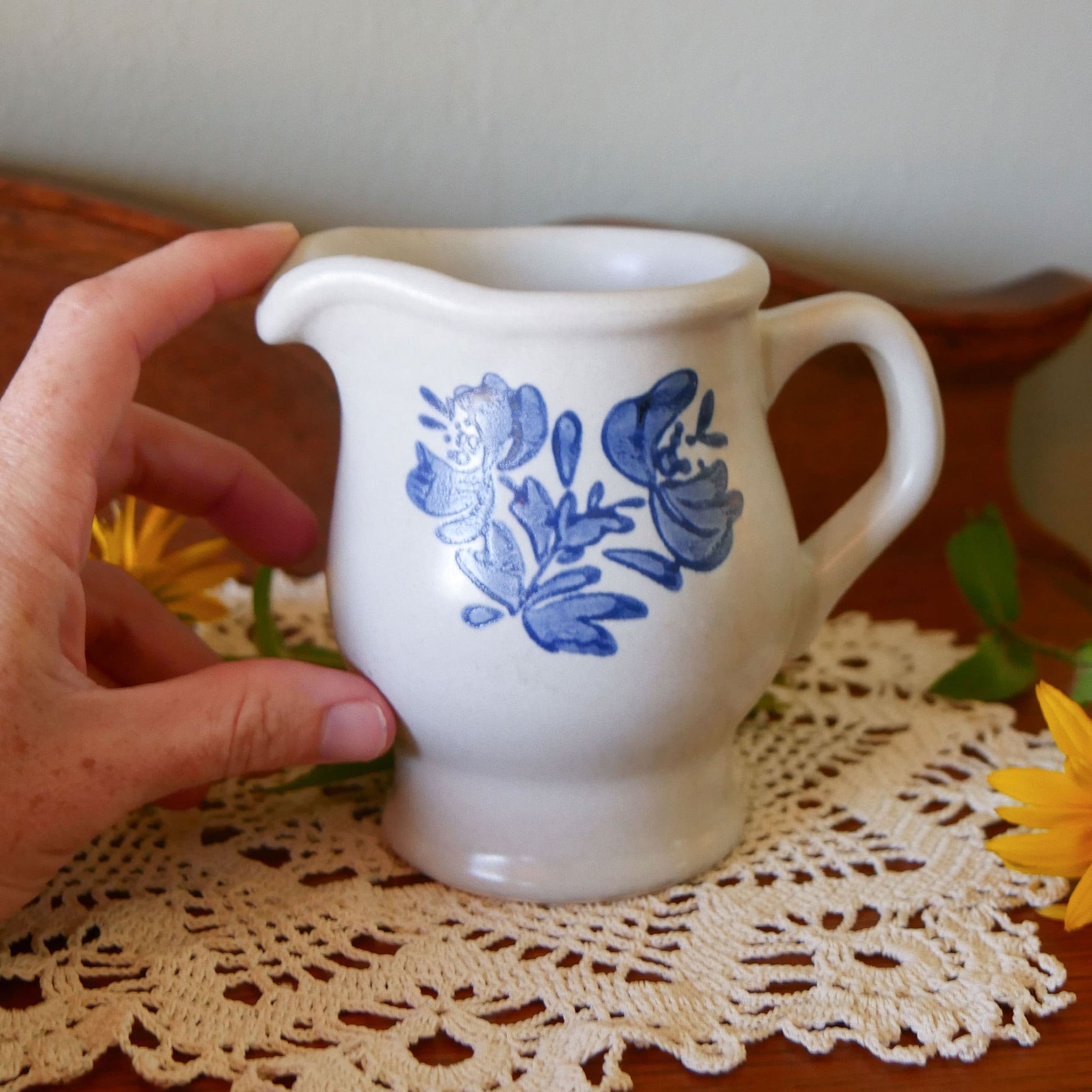 Pfaltzgraff Yorktown Creamer Pitcher, Vintage Farmhouse Stoneware with Cobalt Blue Design, Vintage Pfaltzgraff Yorktown Stoneware