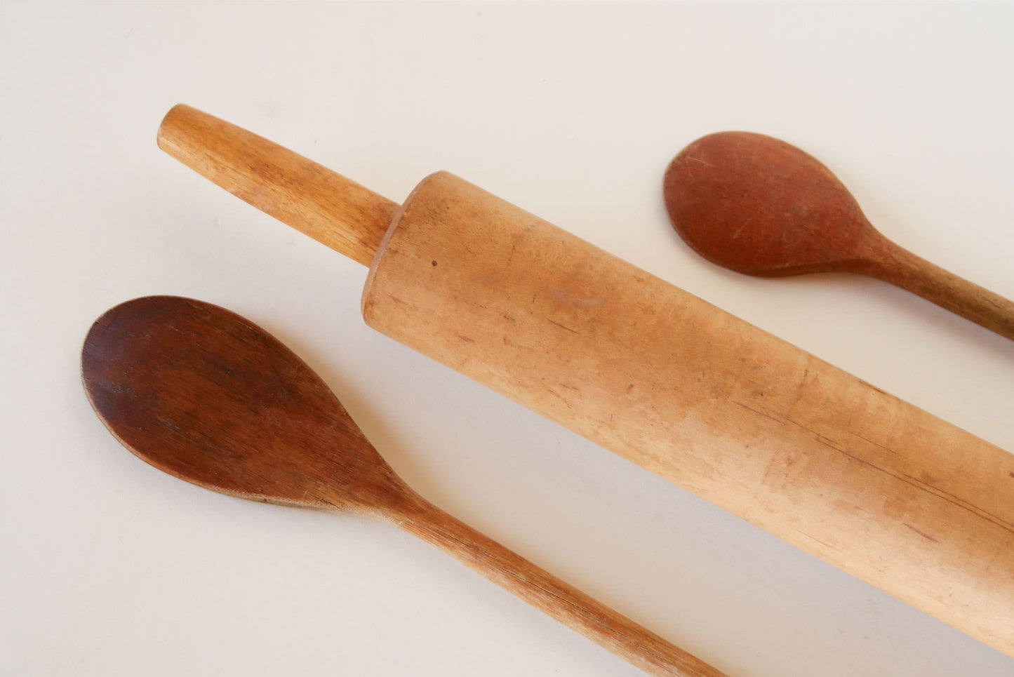 Primitive Wood Utensil Set, Primtivei Kitchen Utensils, Primitive Kitchen DEcor, Vintage Wood Utensils, Vintage Kitchen DEcor, Vintage Farmhouse Kitchen DEcor, Vintage Primitive Kitchen Spoons, Primitive Spoons