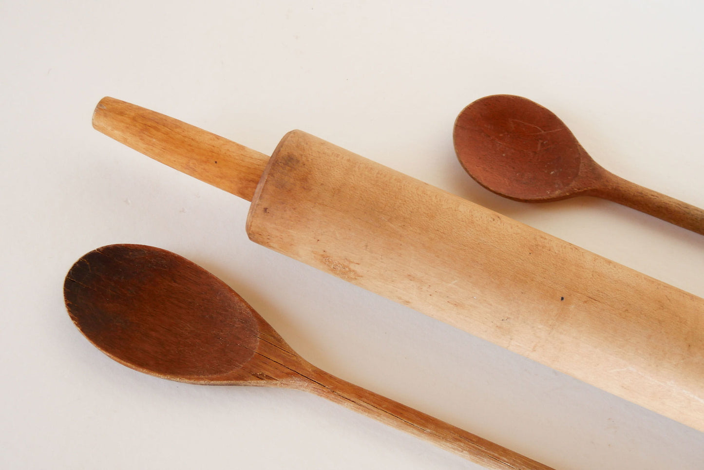Primitive Wood Utensil Set, Primtivei Kitchen Utensils, Primitive Kitchen DEcor, Vintage Wood Utensils, Vintage Kitchen DEcor, Vintage Farmhouse Kitchen DEcor, Vintage Primitive Kitchen Spoons, Primitive Spoons