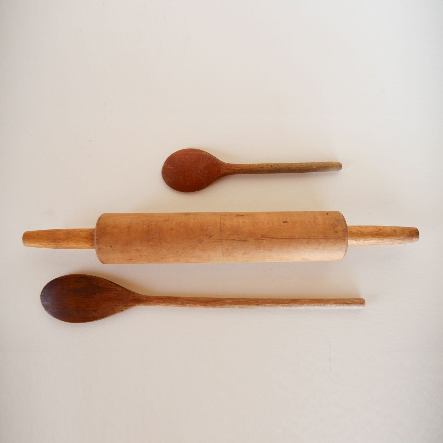 Primitive Wood Utensil Set, Primtivei Kitchen Utensils, Primitive Kitchen DEcor, Vintage Wood Utensils, Vintage Kitchen DEcor, Vintage Farmhouse Kitchen DEcor, Vintage Primitive Kitchen Spoons, Primitive Spoons
