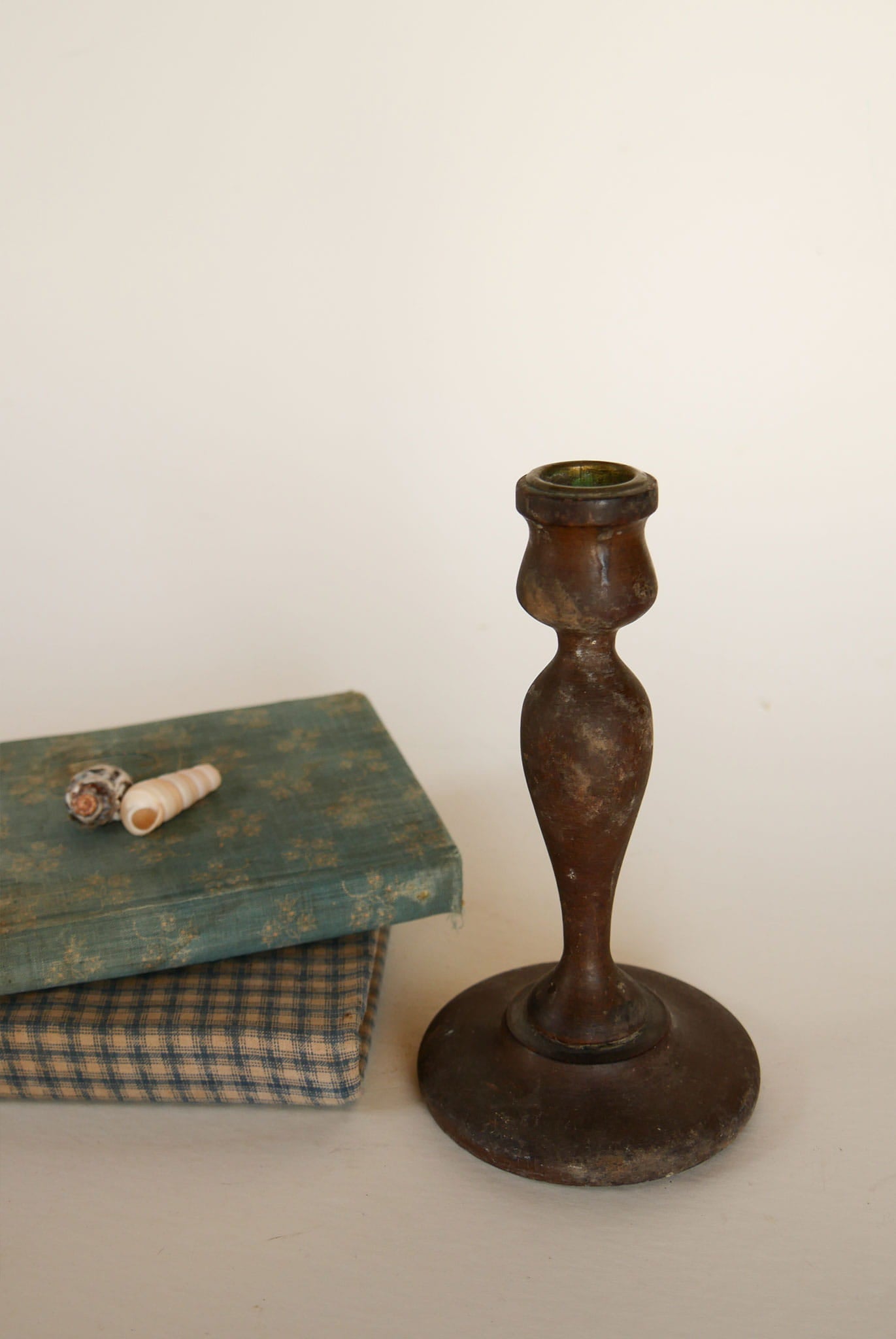 Vintage Wooden Candlestick Holder, Primitive Candlestick Holders, Vintage Candle Holders, Primitive Candleholders, Vintage Home Decor, Vintage Cottage Decor