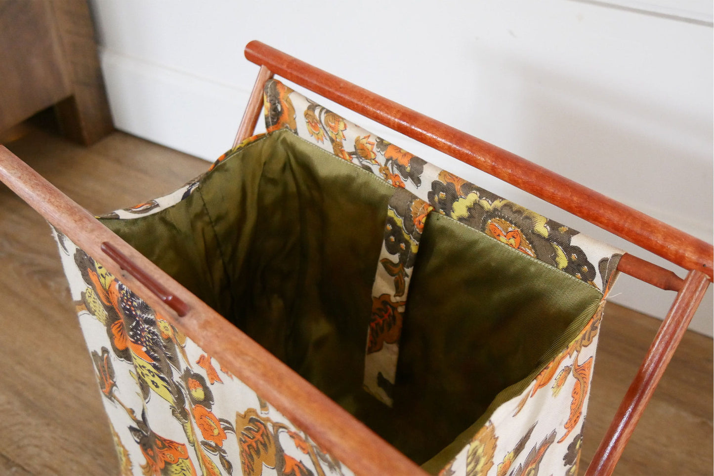 Retro Canvas Sewing Caddy, Vintage Sewing Caddy, Vintage Magazine Rack, Vintage Floral Sewing Caddy, Vintage Retro Decor, Vintage 70s Decor, Vintage Wood Sewing Caddy