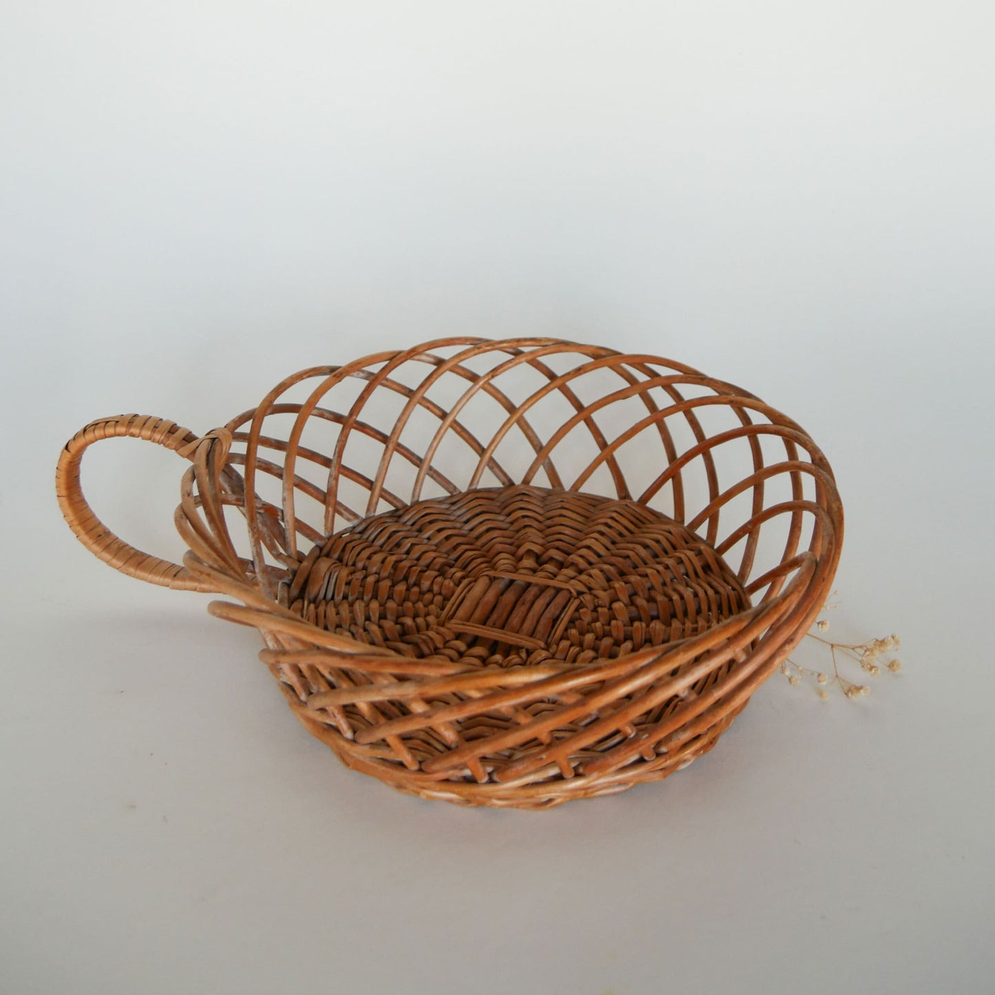 Vintage Rattan Wicker Basket with Loop Handle Vintage Farmhouse Basket