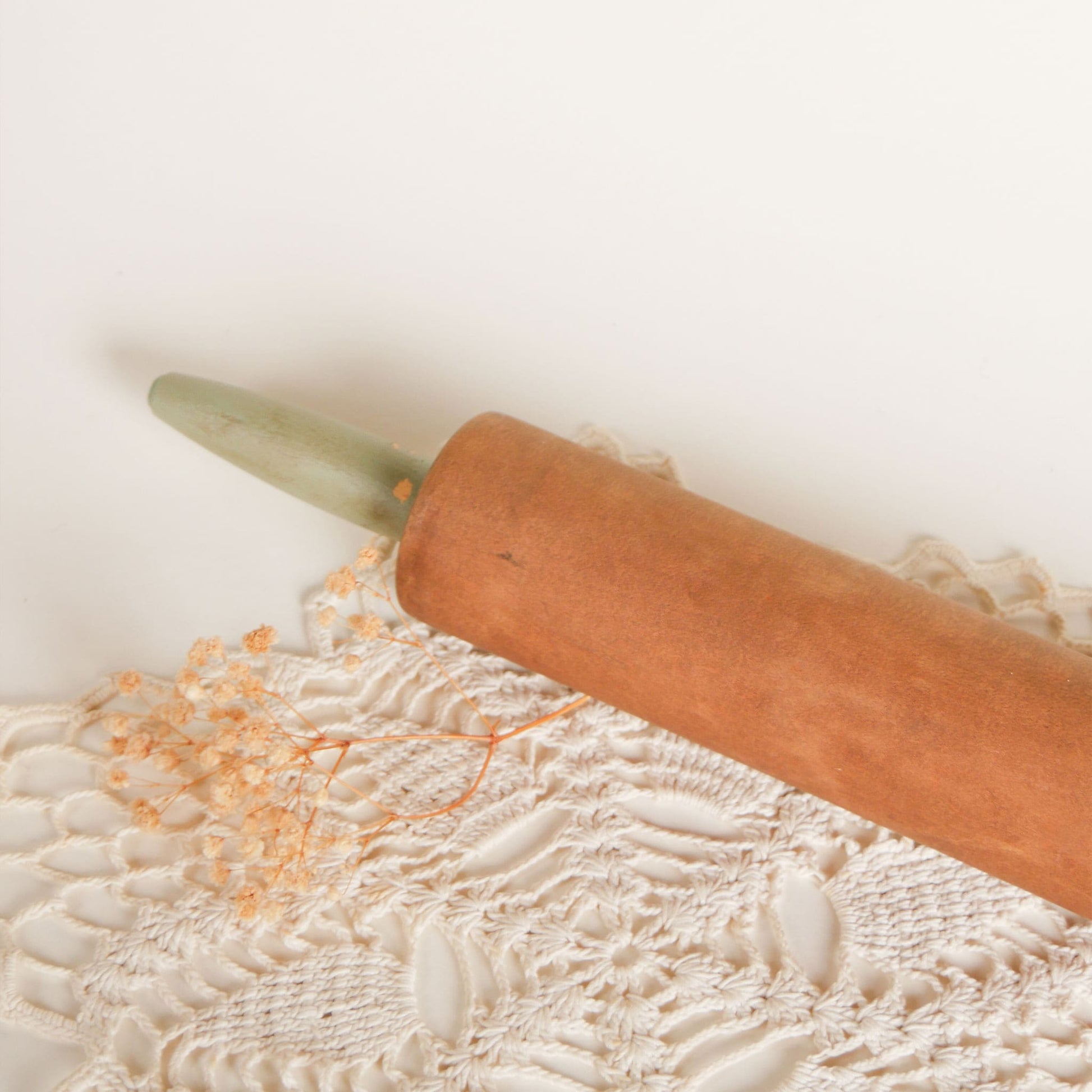 Rustic Rolling Pin with Sage Handles, Vintage Rolling Pin Green Handles, Vintage Farmhouse Kitchen Decor, Farmhouse Kitchen Rolling Pin, Farmhouse Rolling Pin