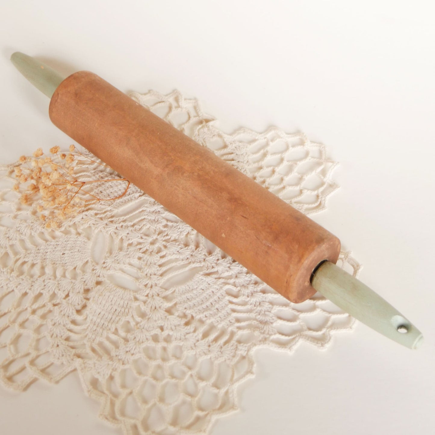 Rustic Rolling Pin with Sage Handles, Vintage Rolling Pin Green Handles, Vintage Farmhouse Kitchen Decor, Farmhouse Kitchen Rolling Pin, Farmhouse Rolling Pin