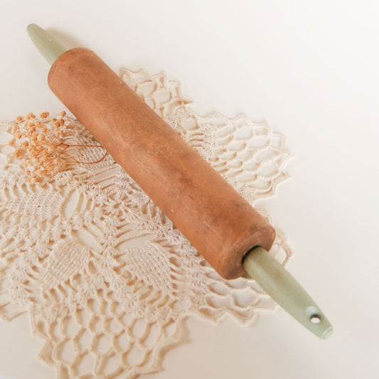 Rustic Rolling Pin with Sage Handles, Vintage Rolling Pin Green Handles, Vintage Farmhouse Kitchen Decor, Farmhouse Kitchen Rolling Pin, Farmhouse Rolling Pin