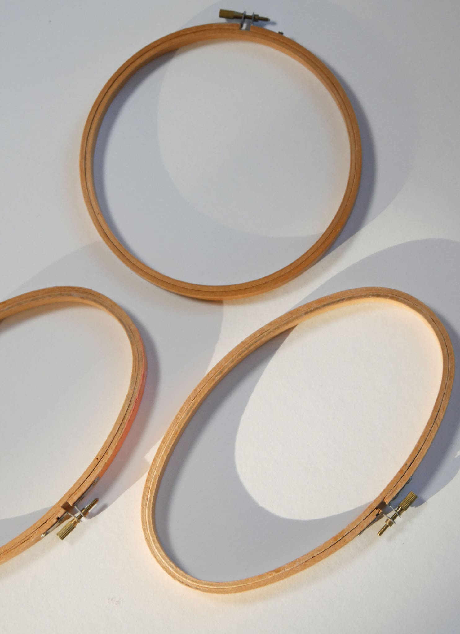 Set of 3 Vintage Oval and Round Wood Embroidery Hoops, Vintage Farmhouse Decor, intage Embroidery Hoops