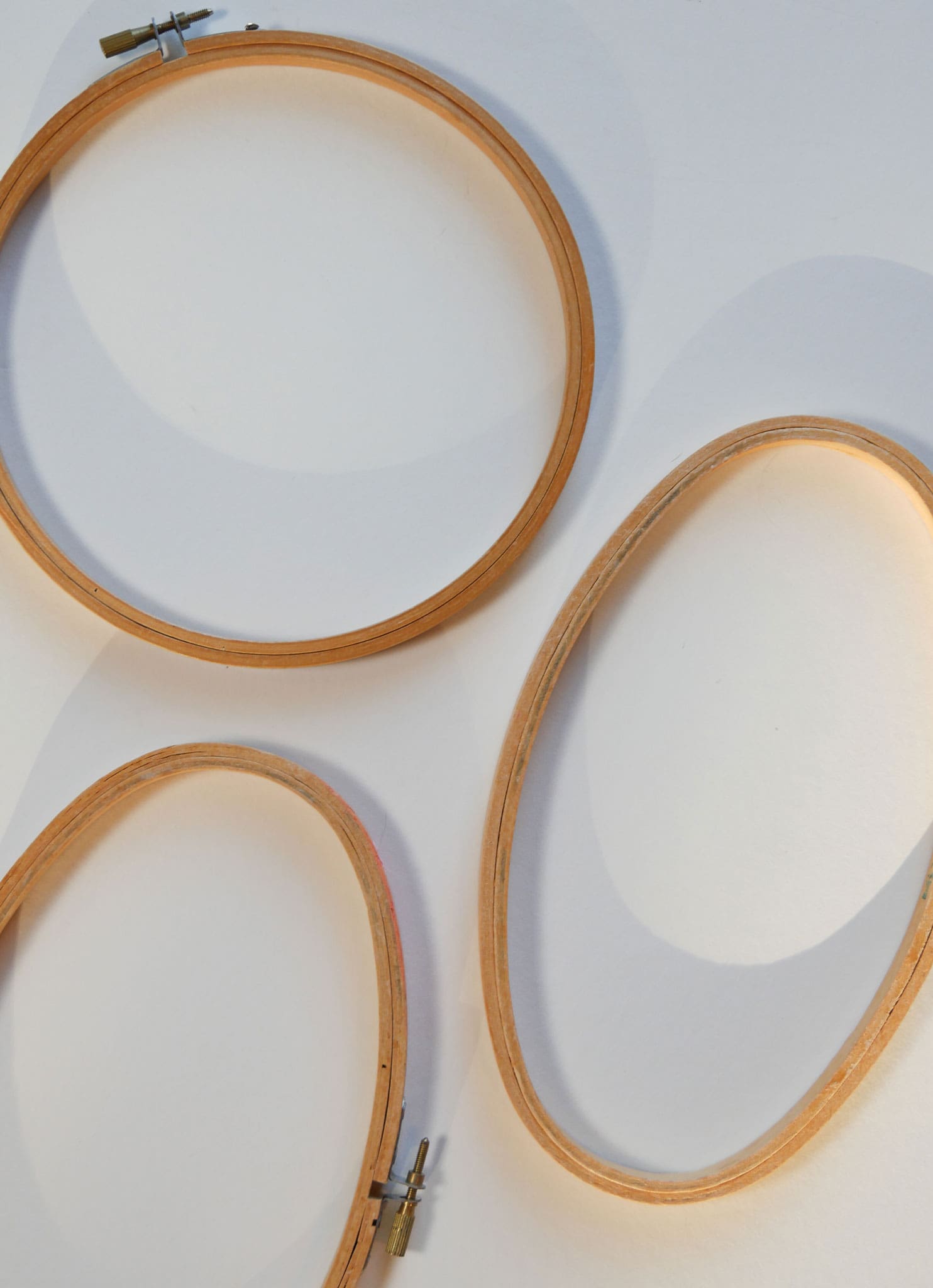 Set of 3 Vintage Oval and Round Wood Embroidery Hoops, Vintage Farmhouse Decor, intage Embroidery Hoops