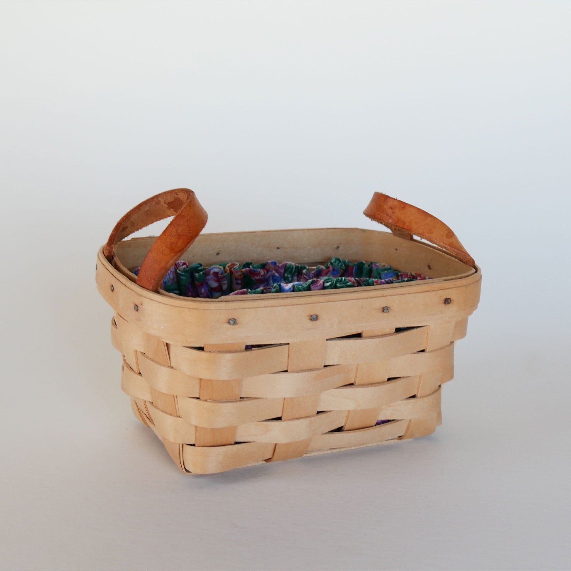 Longaberger Tea Basket with Easter Liner, Vintage Longaberger Easter Basket, Vintage Longaberger Basket, Vintage Longaberger Easter Basket, Vintage Longaberger Wicker, Vintage Home Decor