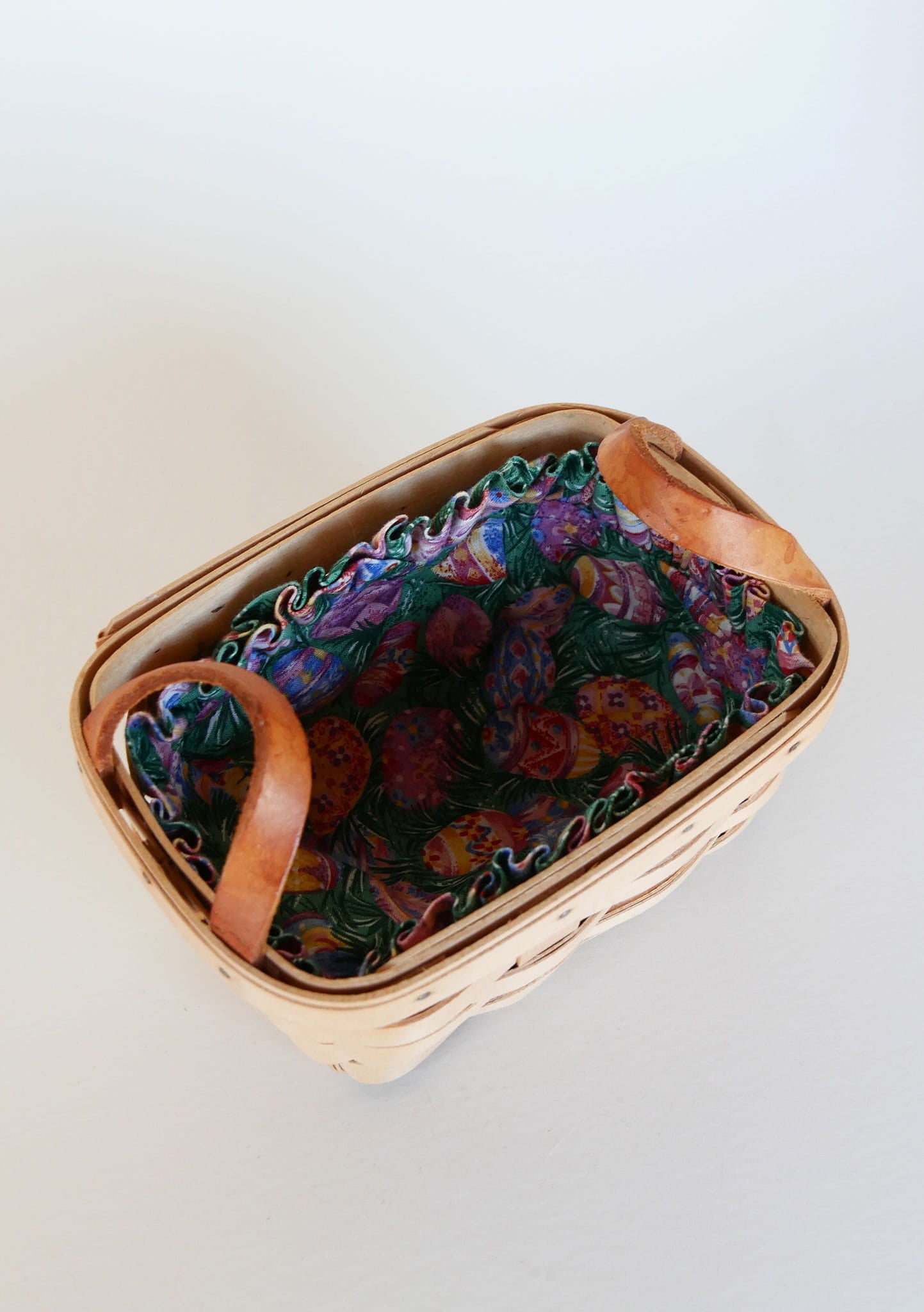 Longaberger Tea Basket with Easter Liner, Vintage Longaberger Easter Basket, Vintage Longaberger Basket, Vintage Longaberger Easter Basket, Vintage Longaberger Wicker, Vintage Home Decor
