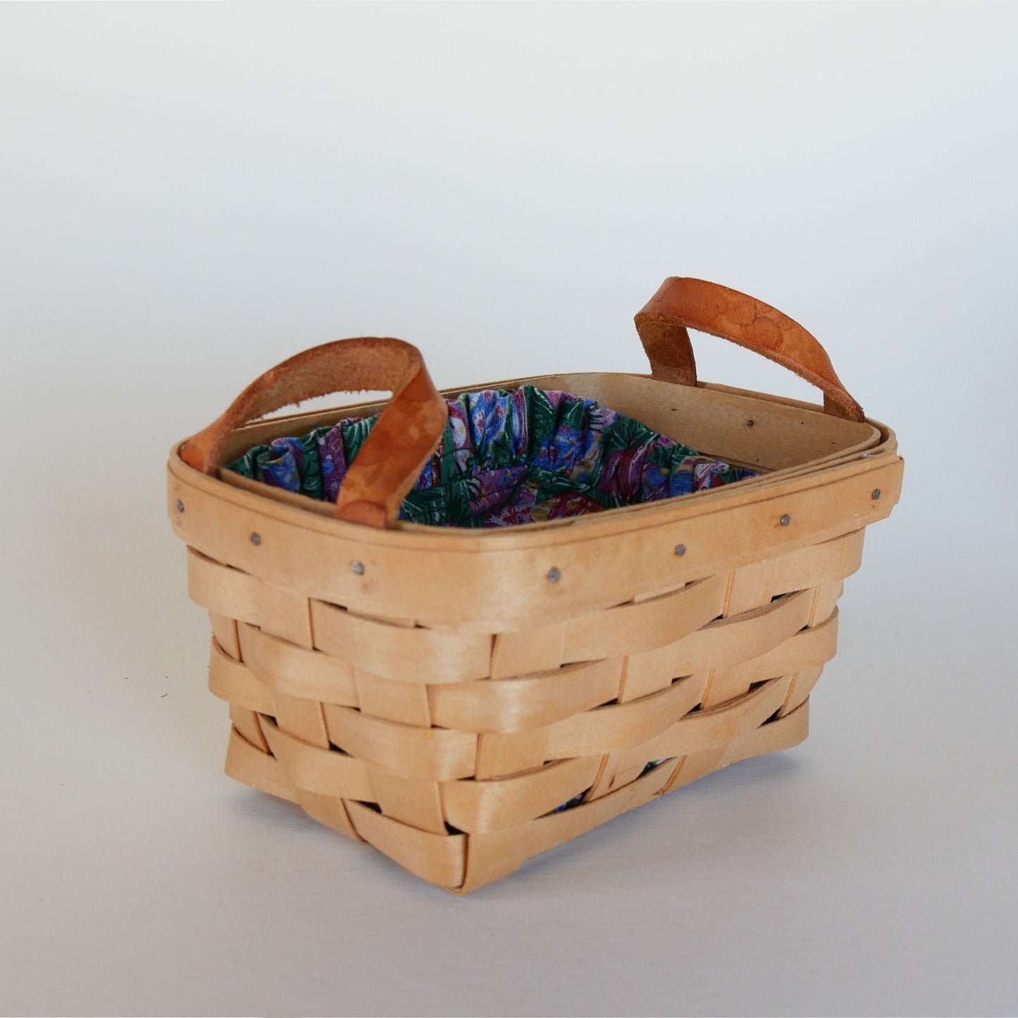 Longaberger Tea Basket with Easter Liner, Vintage Longaberger Easter Basket, Vintage Longaberger Basket, Vintage Longaberger Easter Basket, Vintage Longaberger Wicker, Vintage Home Decor