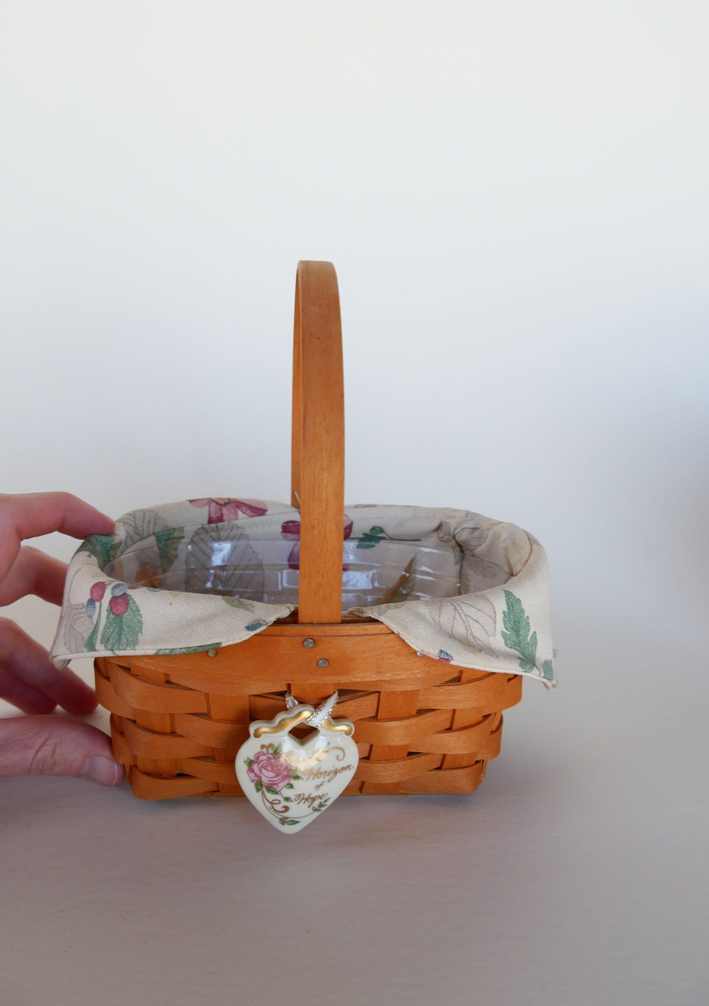 Longaberger "Horizon of Hope" Basket, Vintage Longaberger Small Picnic Basket, Vintage Wicker Easter Basket, Vintage Longaberger, Vintage Handle Basket, Vintage Wicker Decor