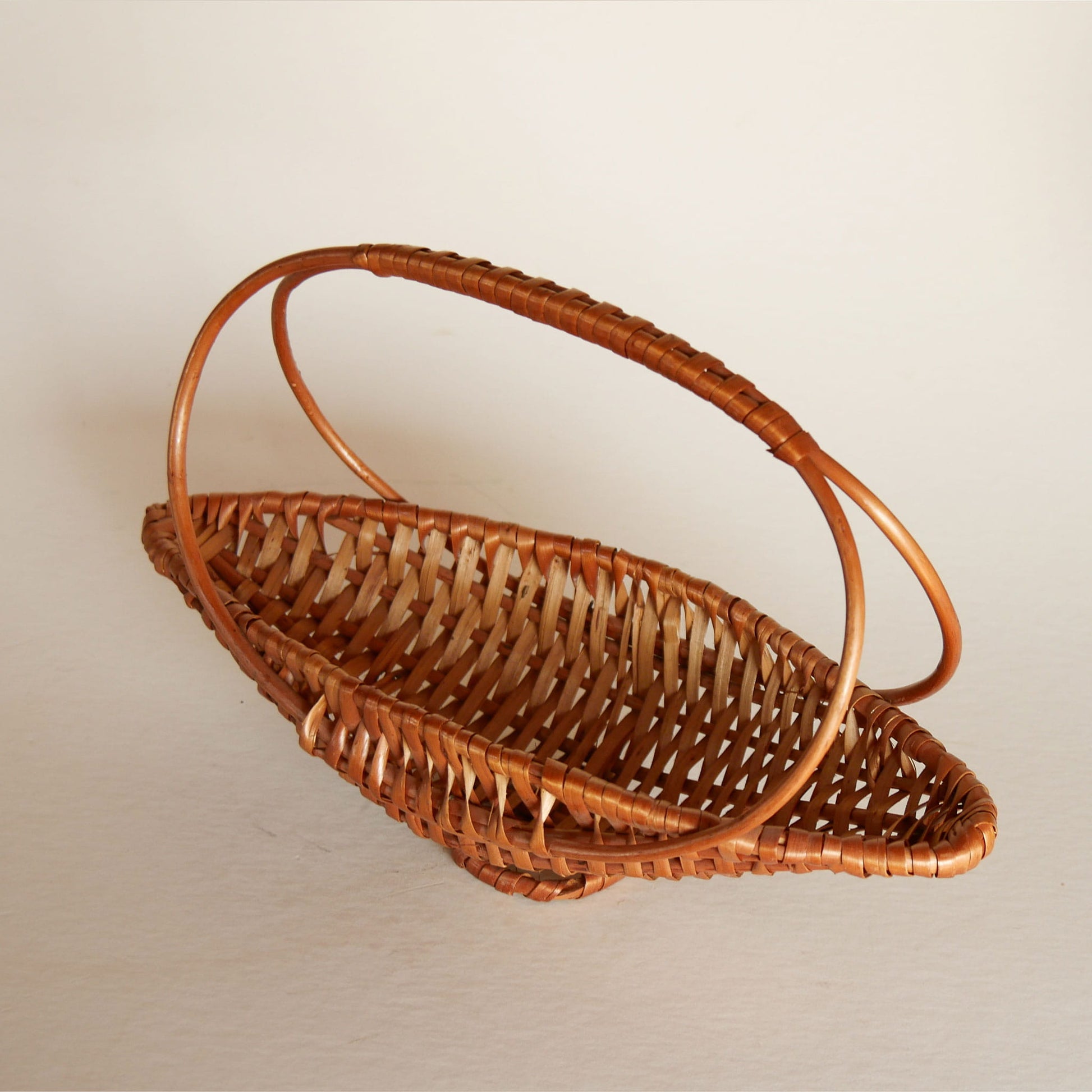 Small Oval Boat Shaped Basket, Vintage Chinese Basket, Vintage Farmhouse Basket, Vintage Cottage Basket, Vintage Cottagecore Basket, Vintage Baskets, Vintage Handle Baskets