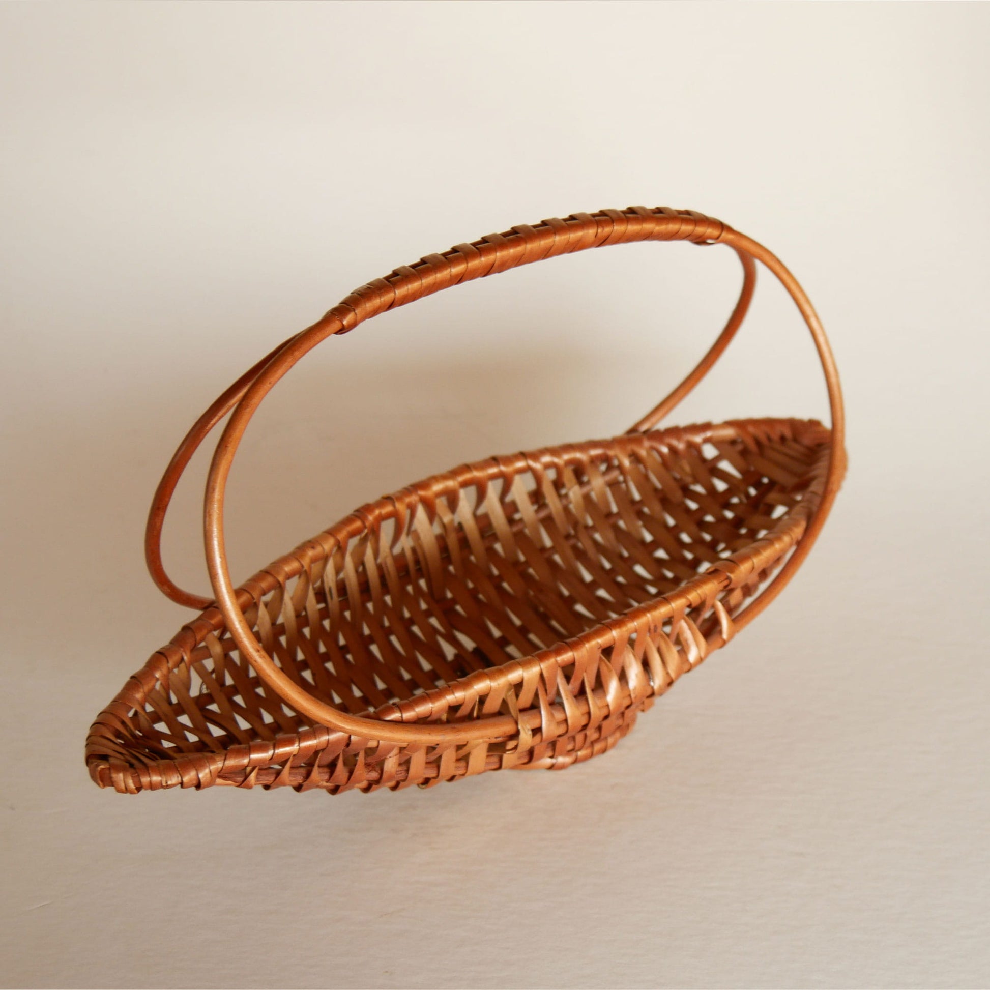 Small Oval Boat Shaped Basket, Vintage Chinese Basket, Vintage Farmhouse Basket, Vintage Cottage Basket, Vintage Cottagecore Basket, Vintage Baskets, Vintage Handle Baskets