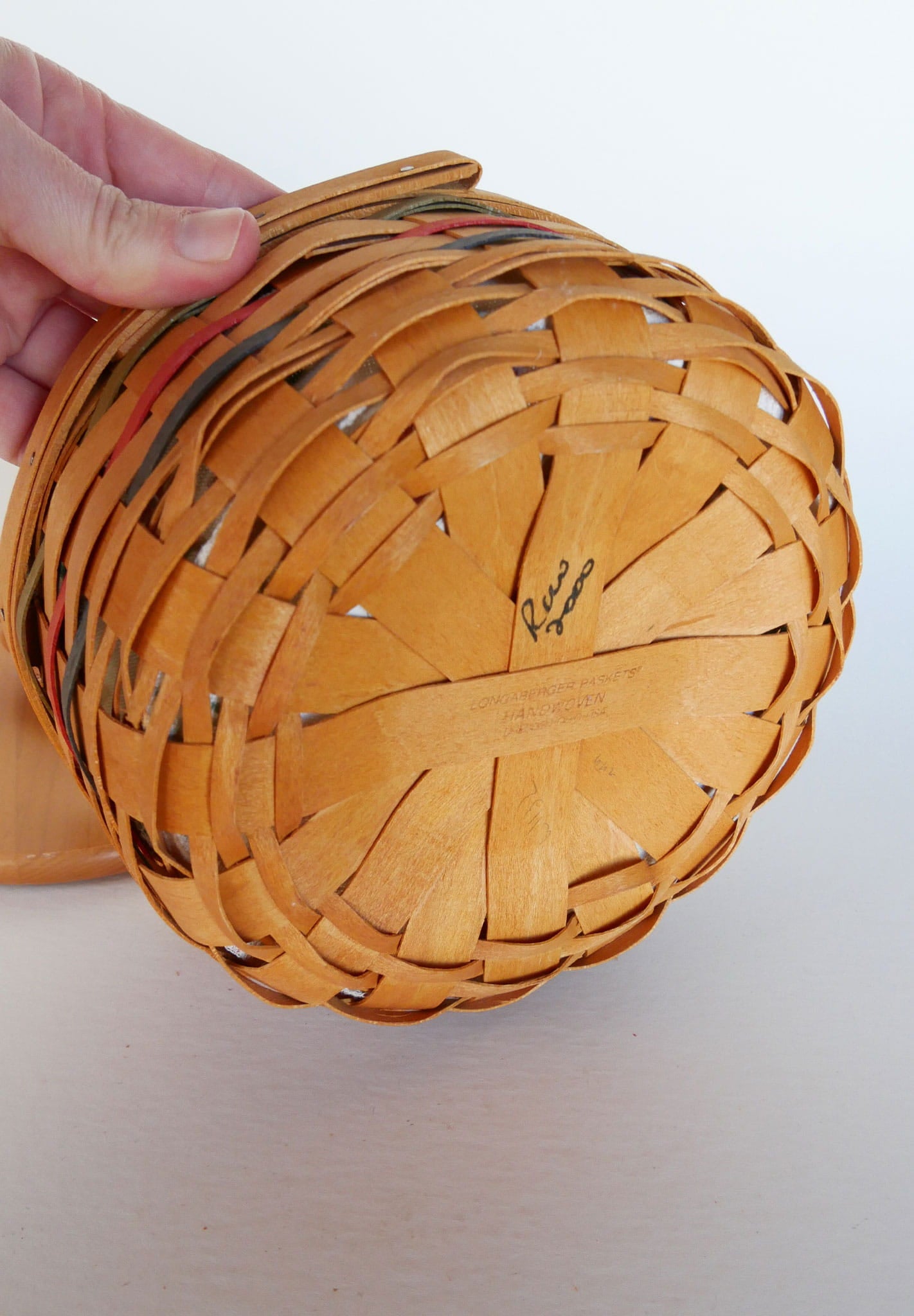 6.5in Longaberger Round Basket and Lid, Floral Liner, Vintage Longaberger Basket and Lid, Vintage Wicker Longaberger Basket, Vintage Longaberger Basket with Liner, Longaberger Basket with Fabric Liner, Vintage Home Decor
