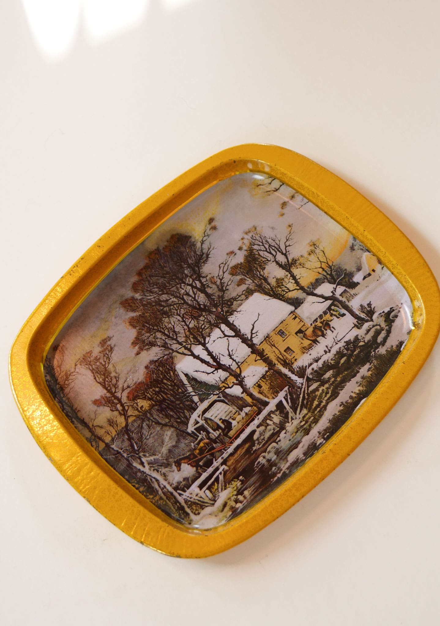 Small Vintage Yellow Metal Tray, Yellow Farmhouse Scene, Vintage Farmhouse DEcor, Vintage Farmhouse Trays
