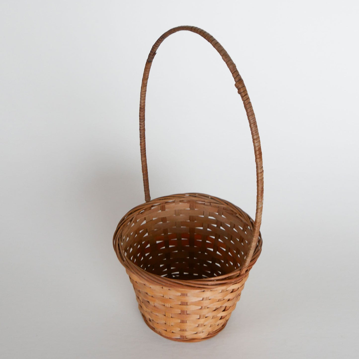 Small Vintage Wicker Basket, Hanging Wicker Basket, Basket Decor, Vintage Home Decor, Vintage Cottagecore Baskets