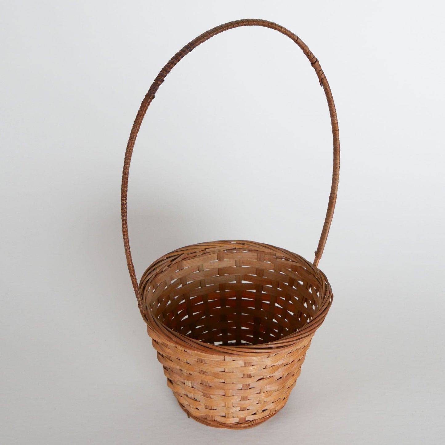 Small Vintage Wicker Basket, Hanging Wicker Basket, Basket Decor, Vintage Home Decor, Vintage Cottagecore Baskets