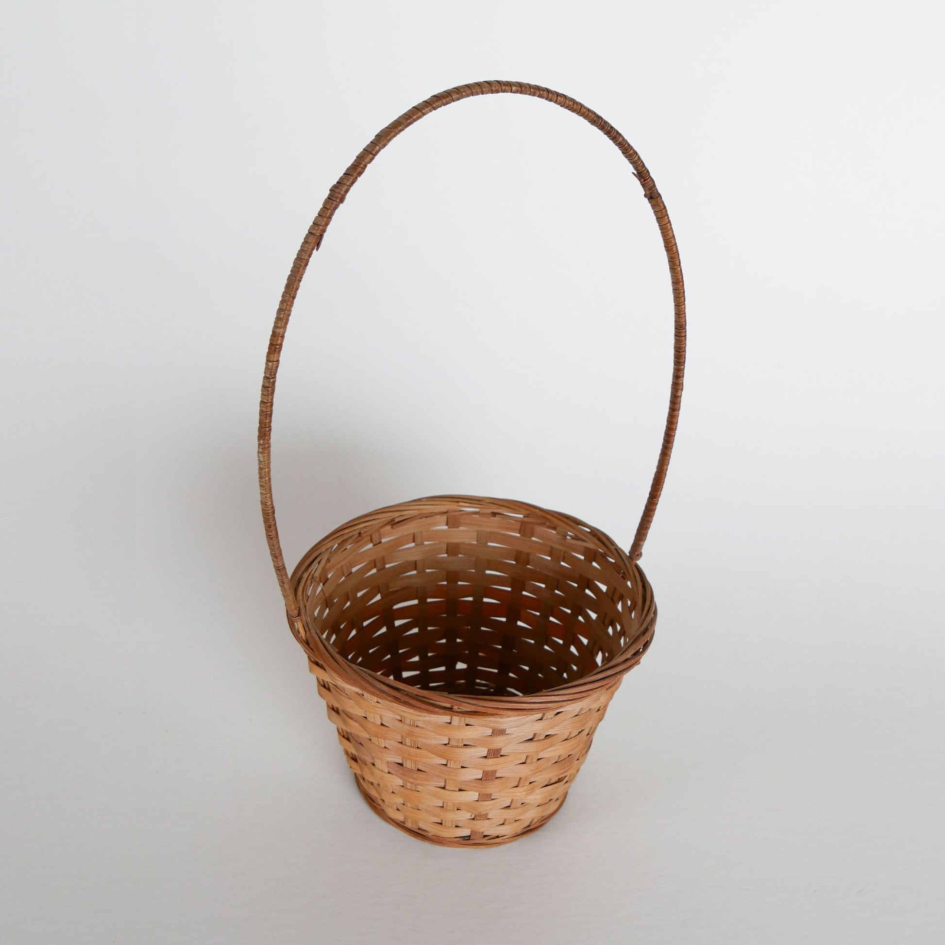 Small Vintage Wicker Basket, Hanging Wicker Basket, Basket Decor, Vintage Home Decor, Vintage Cottagecore Baskets