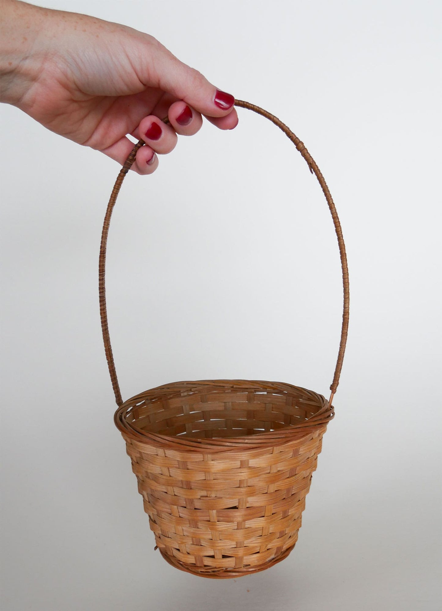 Small Vintage Wicker Basket, Hanging Wicker Basket, Basket Decor, Vintage Home Decor, Vintage Cottagecore Baskets