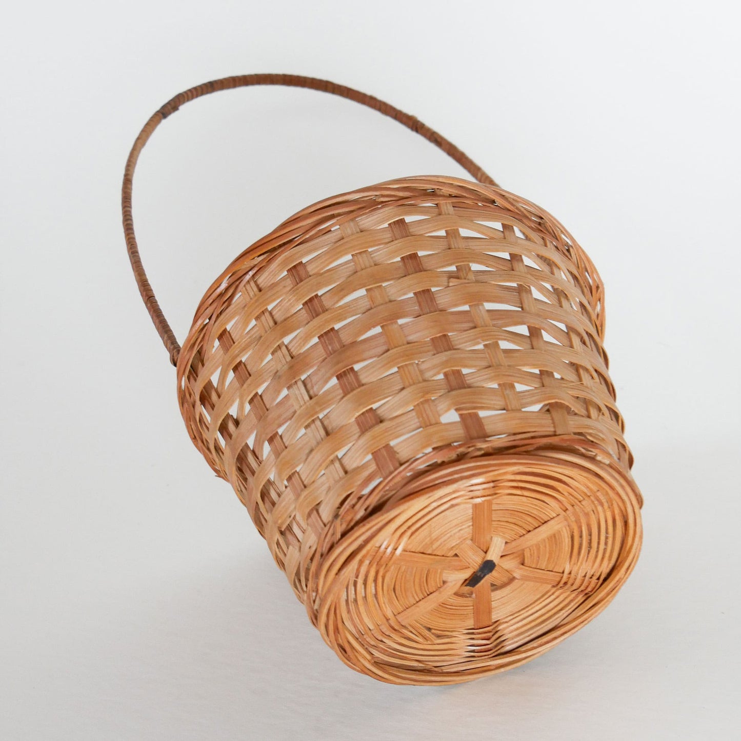Small Vintage Wicker Basket, Hanging Wicker Basket, Basket Decor, Vintage Home Decor, Vintage Cottagecore Baskets
