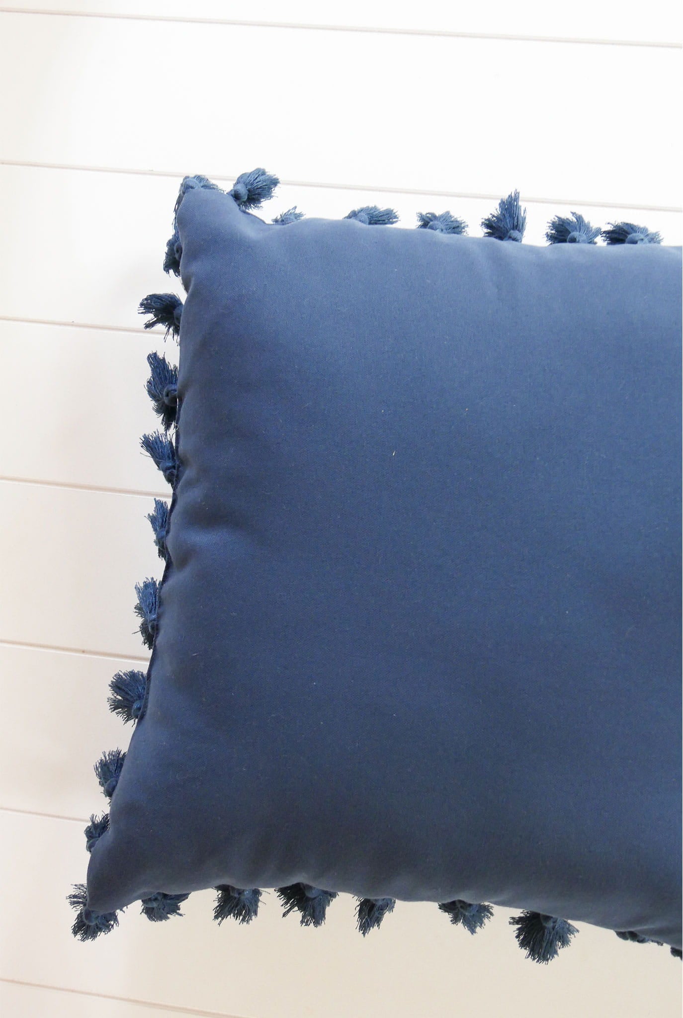 Navy Blue Tassle Accent Pillow, Pottery Barn, Pottery Barn Accent Pillow, Navy Blue Accent Pillows, Vintage Blue Accent Pillow, Vintage Navy Accent Pillow, Vintage Blue Throw Pillow, Tassle Blue Pillow