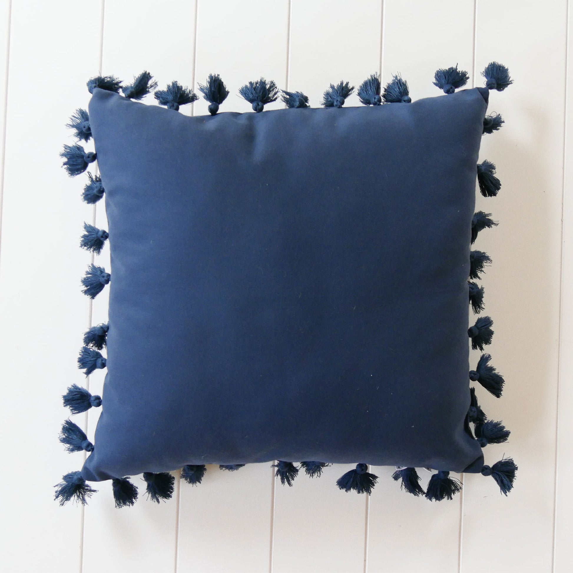 Navy Blue Tassle Accent Pillow, Pottery Barn, Pottery Barn Accent Pillow, Navy Blue Accent Pillows, Vintage Blue Accent Pillow, Vintage Navy Accent Pillow, Vintage Blue Throw Pillow, Tassle Blue Pillow