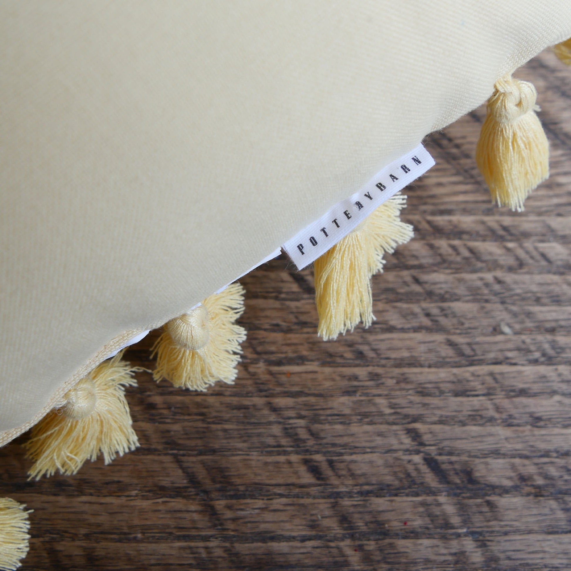 Yellow Tassle Accent Pillow, Pottery Barn, Pottery Barn Accent Pillow, Yellow Accent Pillows, Vintage Yellow Accent Pillow, Vintage Yellowy Accent Pillow, Vintage Yellow Throw Pillow, Tassle Yellow Pillow
