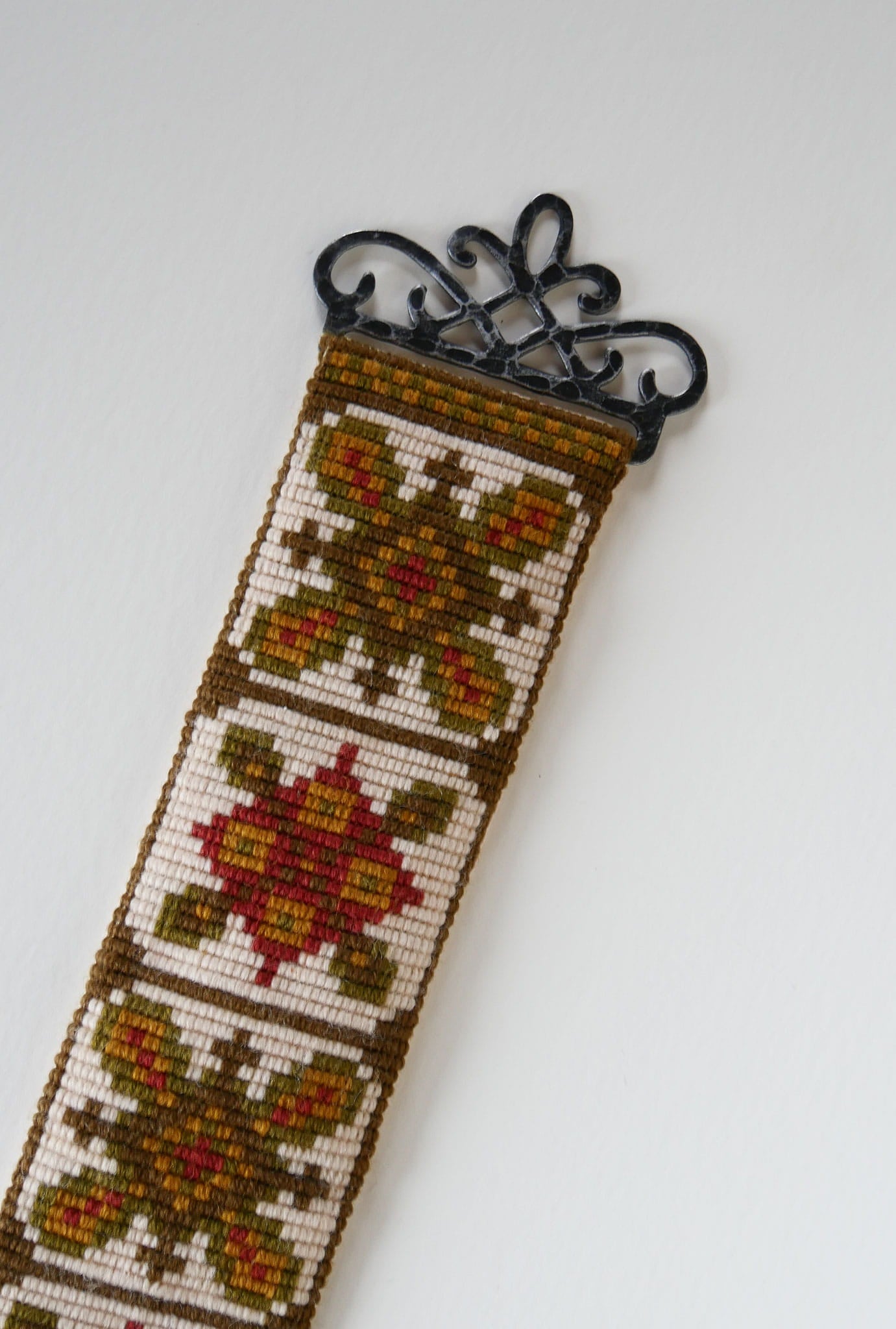 Swedish Embroidery Wall Hanging, Folk Wall Hanging, Swedish Wall Hanging, Vintage Folk Wall Decor, Vintage Tapestry Wall Hanging, Vintage Wall Decor